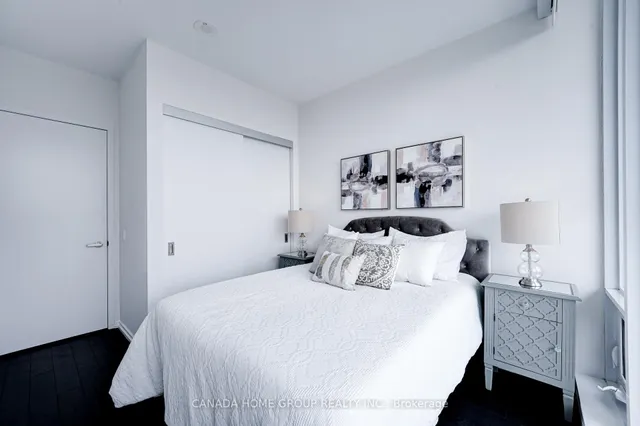 Additional image 32 of 197 Yonge St Unit 3605