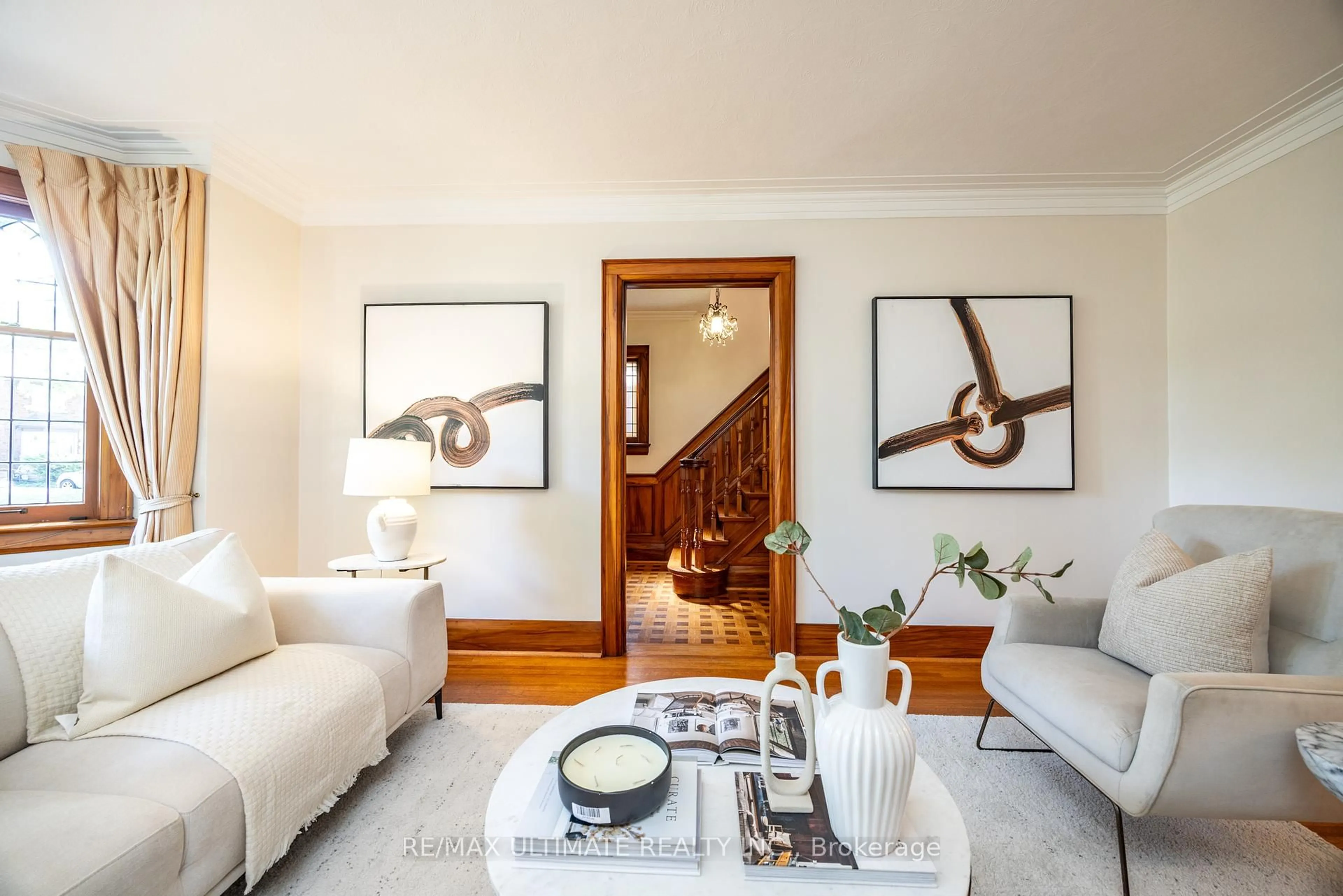 Living room with furniture, unknown for 18 Rolph Rd, Toronto Ontario M4G 3M6