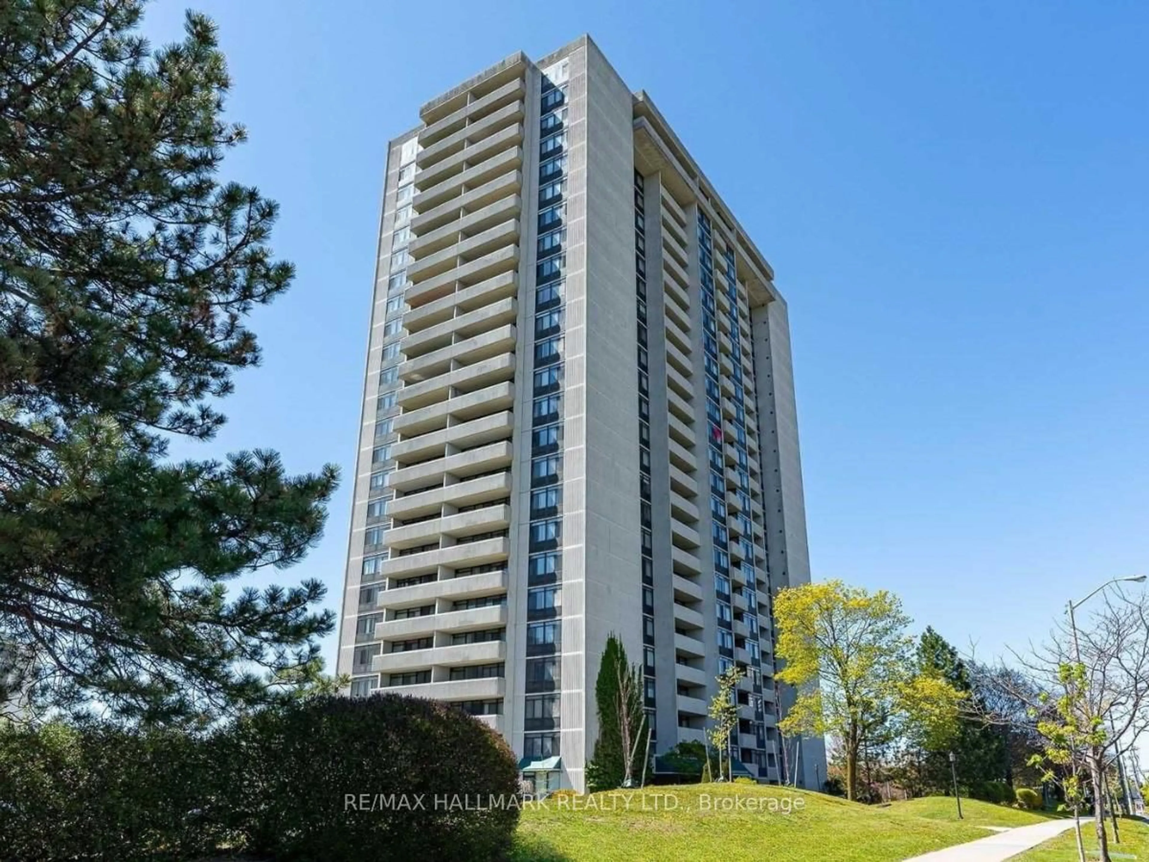 A pic from outside/outdoor area/front of a property/back of a property/a pic from drone, building for 3300 Don Mills Rd Rd #1802, Toronto Ontario M2J 4X7