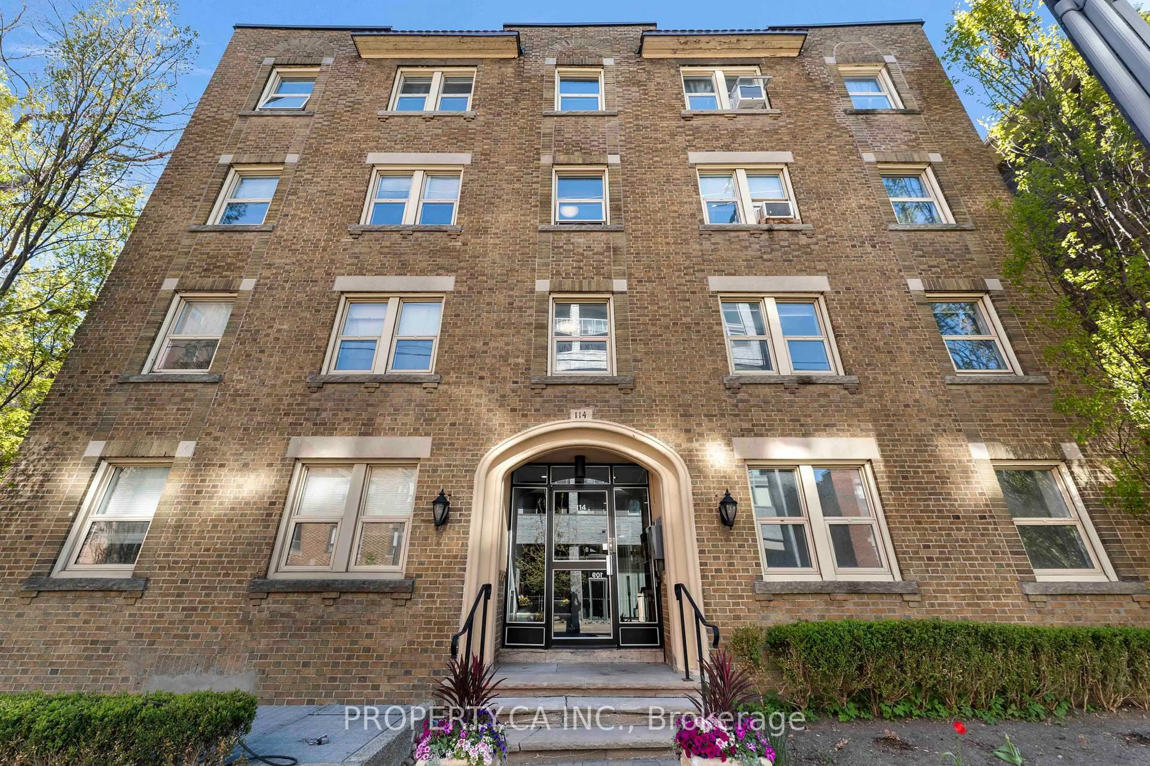 Unknown for 114 Vaughan Rd #402, Toronto Ontario M6C 2M1