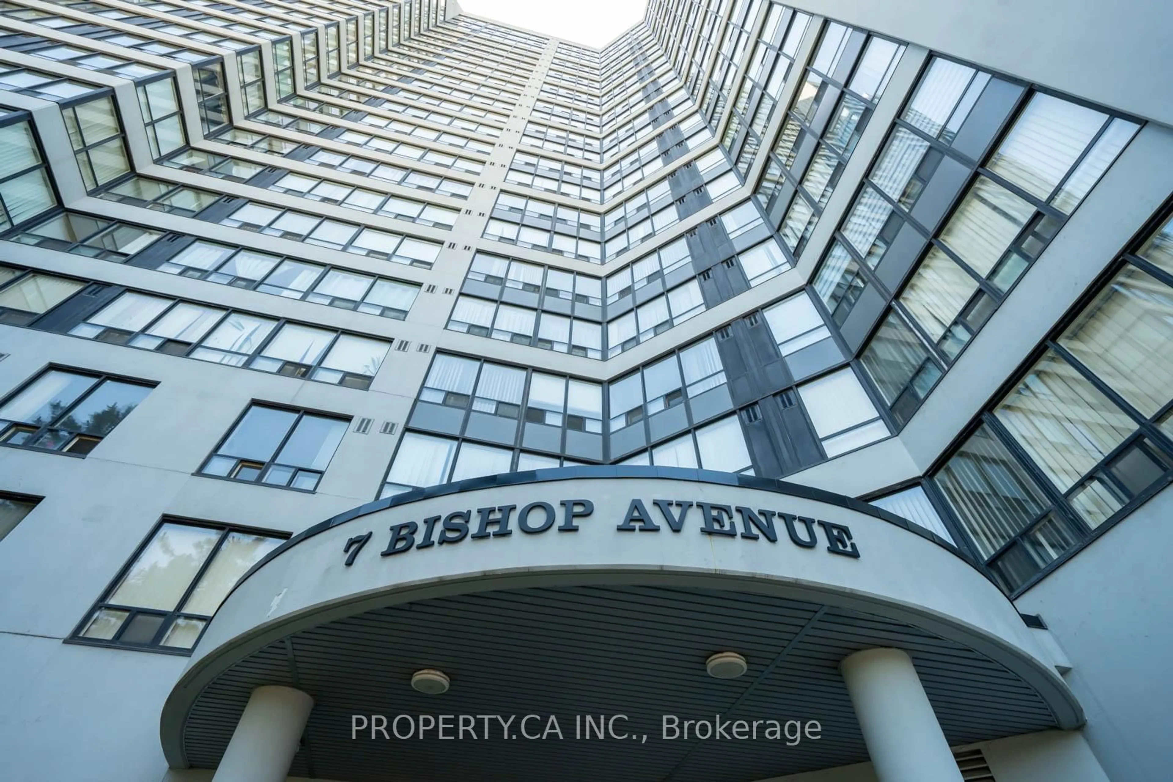 Indoor foyer for 7 Bishop Ave #312, Toronto Ontario M2M 4J4