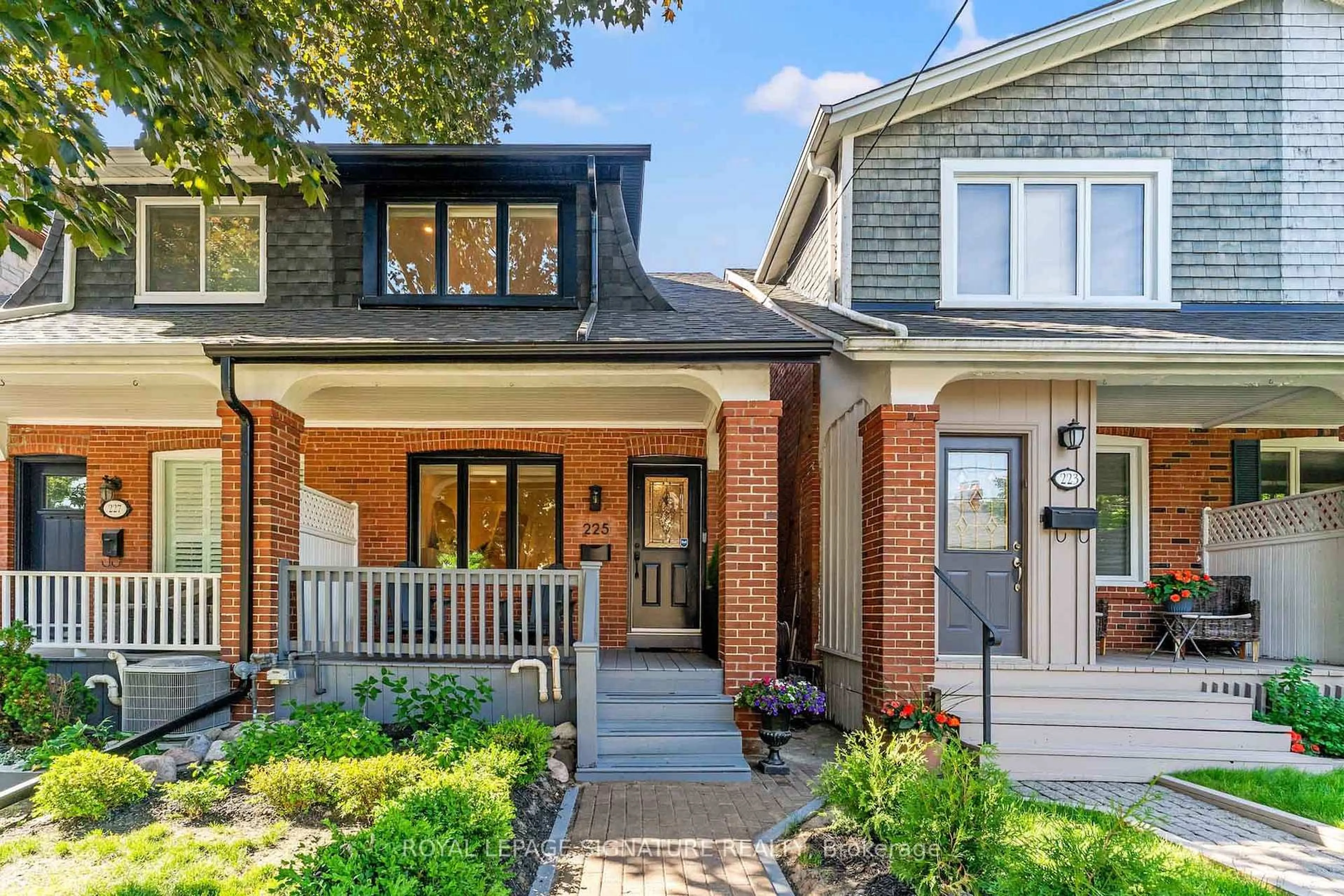 Home with brick exterior material, street for 225 Bowood Ave, Toronto Ontario M4N 1Y7