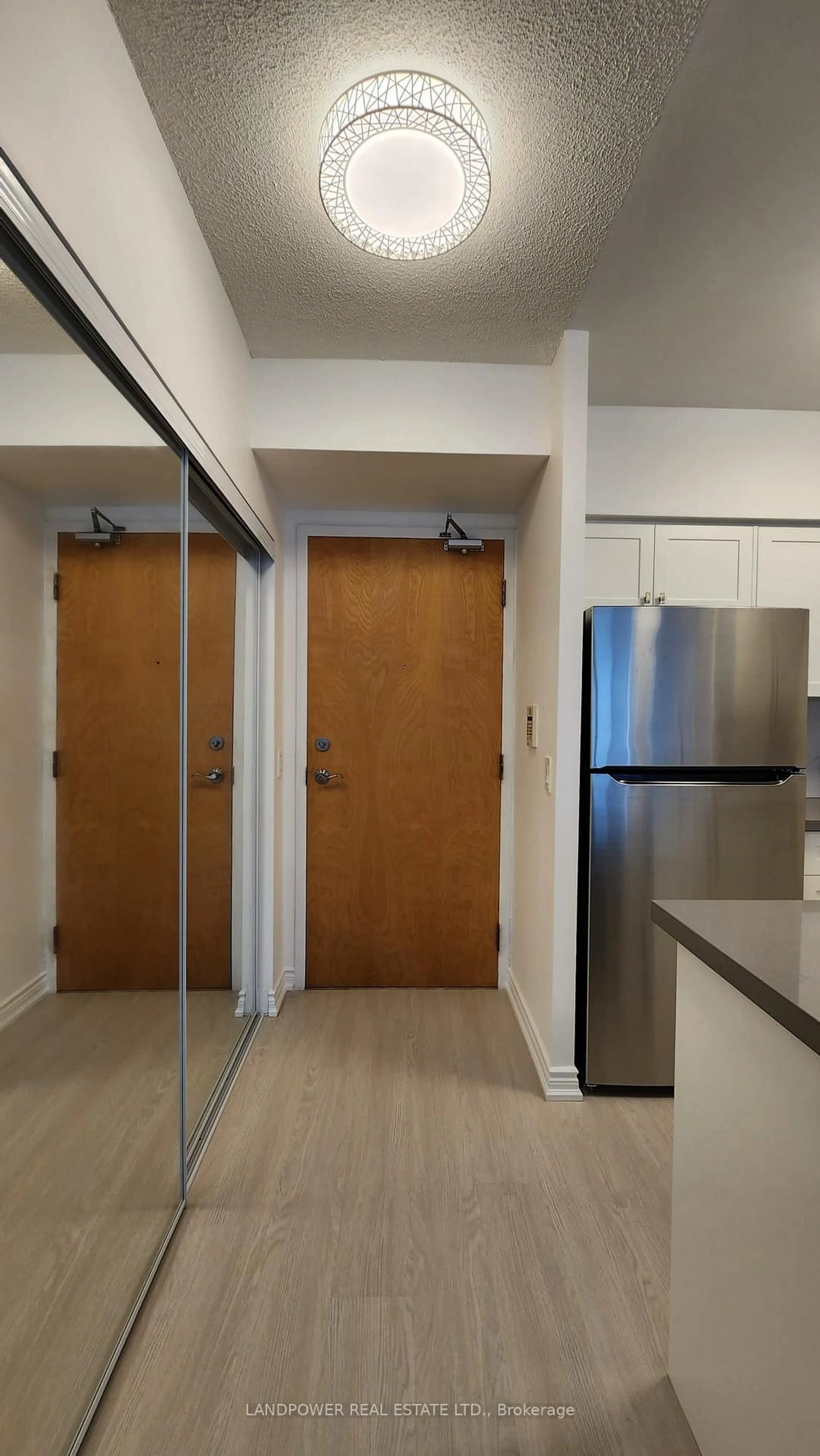 Unknown for 4968 Yonge St #2812, Toronto Ontario M2N 5N7