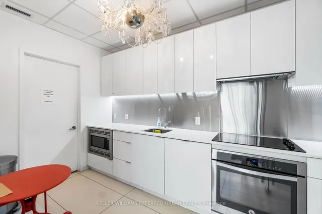 Additional property image - 185 Roehampton Ave Unit 3408