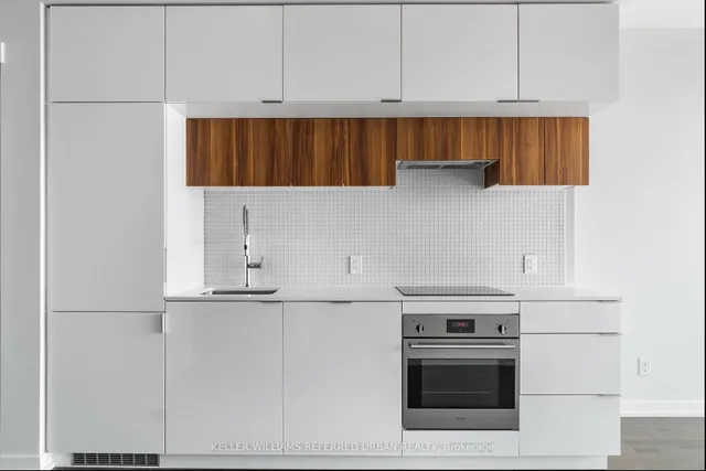 Additional property image - 185 Roehampton Ave Unit 3408