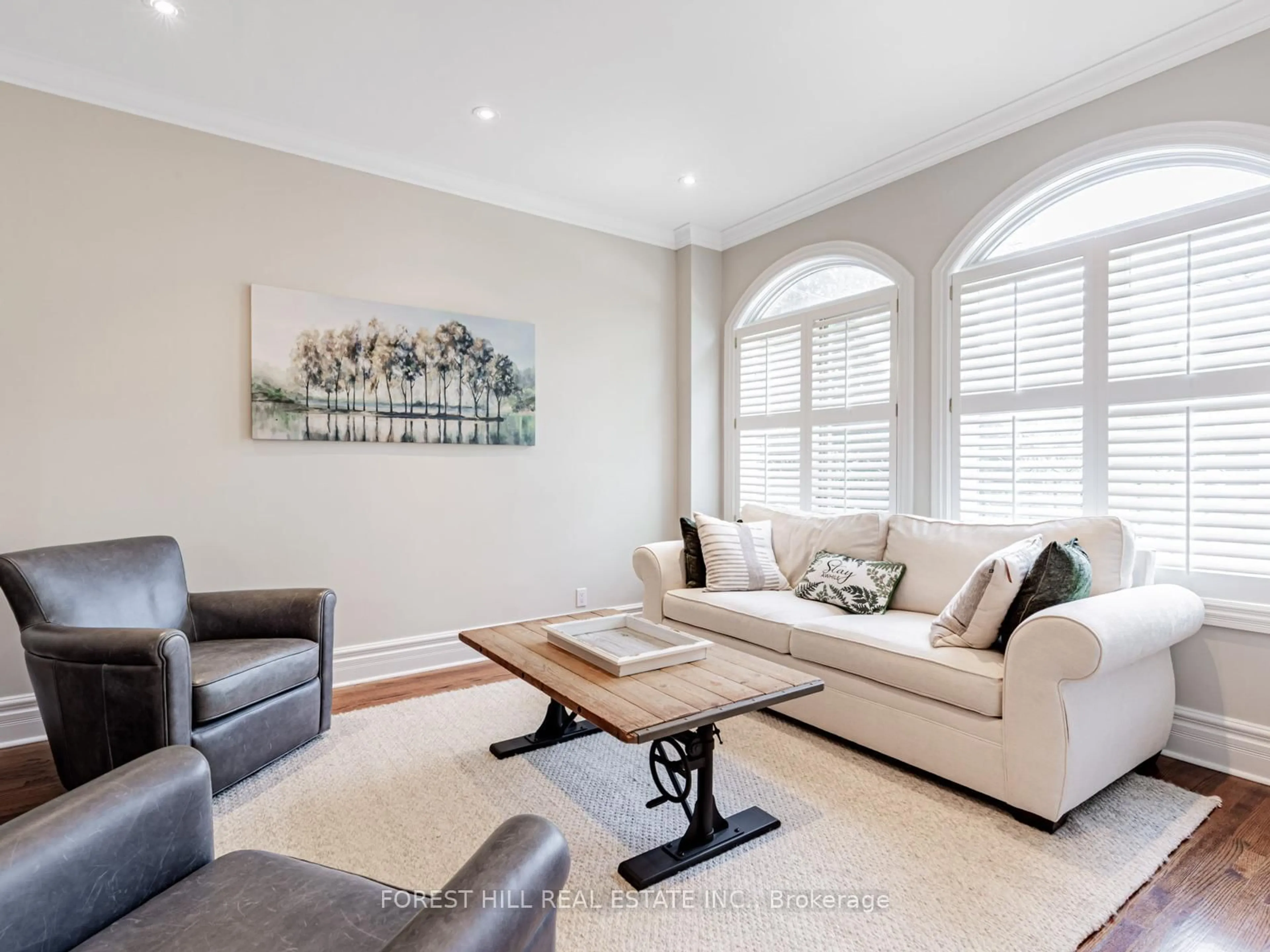 Living room with furniture, unknown for 492 Melrose Ave, Toronto Ontario M2M 2A2