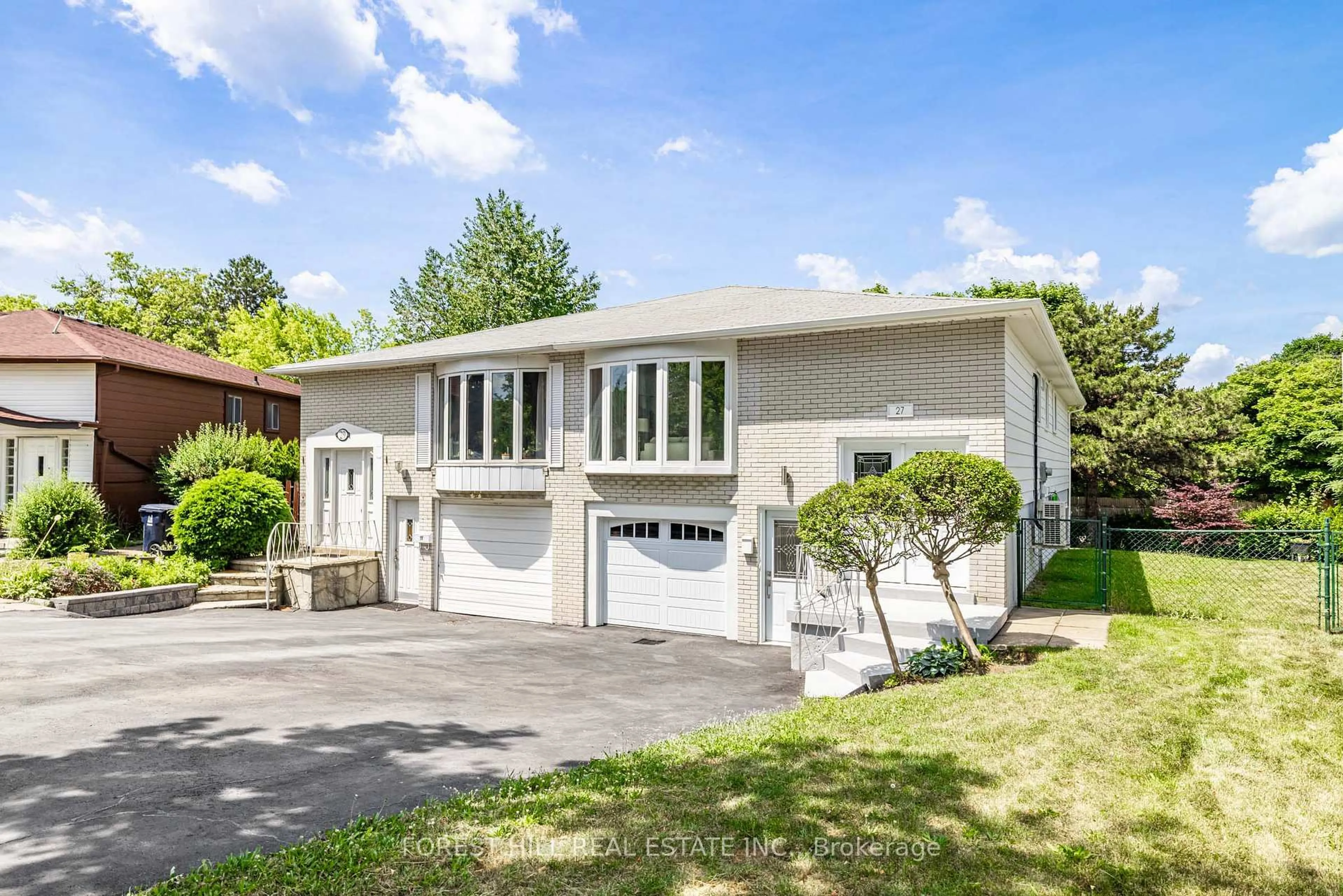 Home with vinyl exterior material, street for 27 Apache Tr, Toronto Ontario M2H 2H7