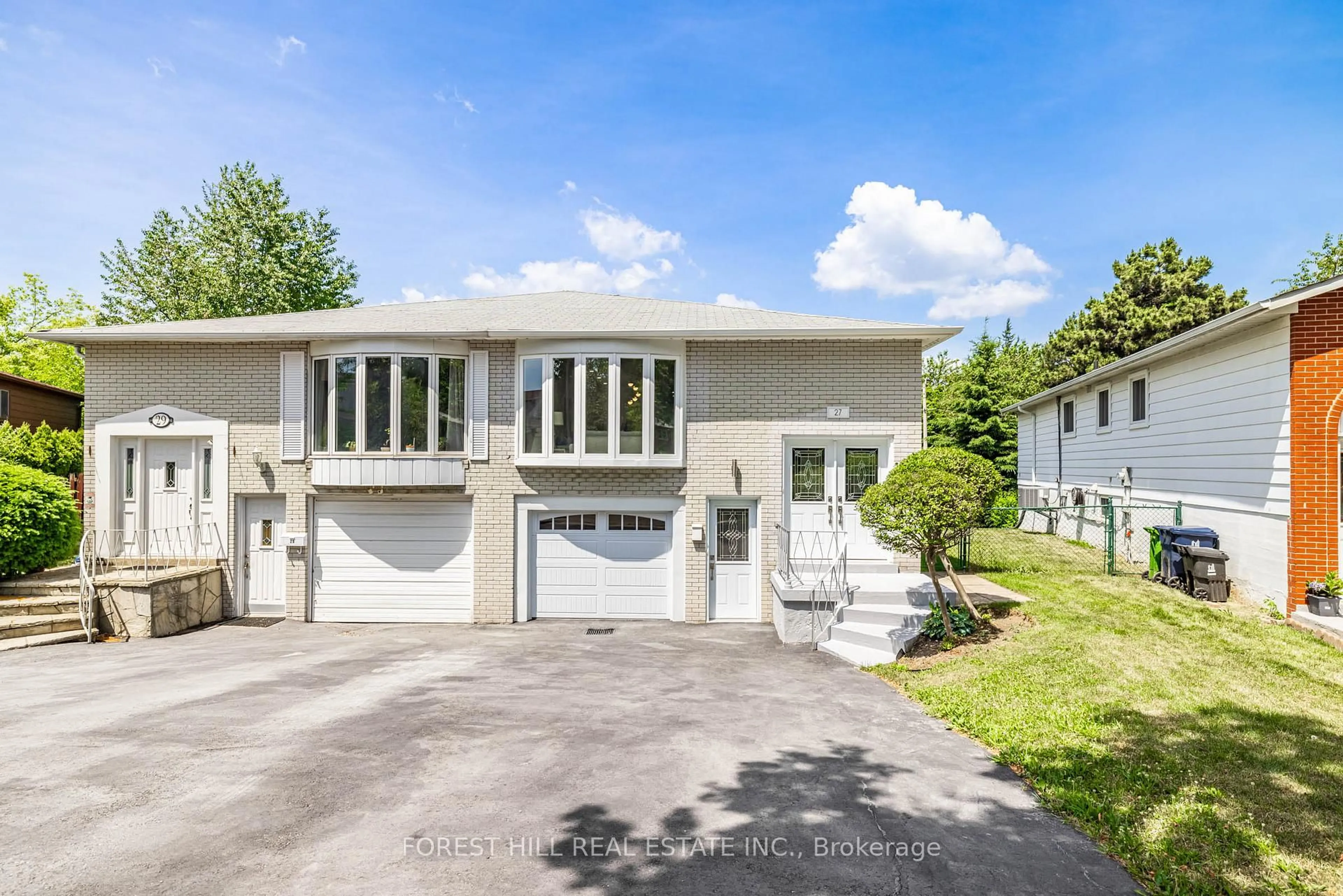 Home with vinyl exterior material, street for 27 Apache Tr, Toronto Ontario M2H 2H7
