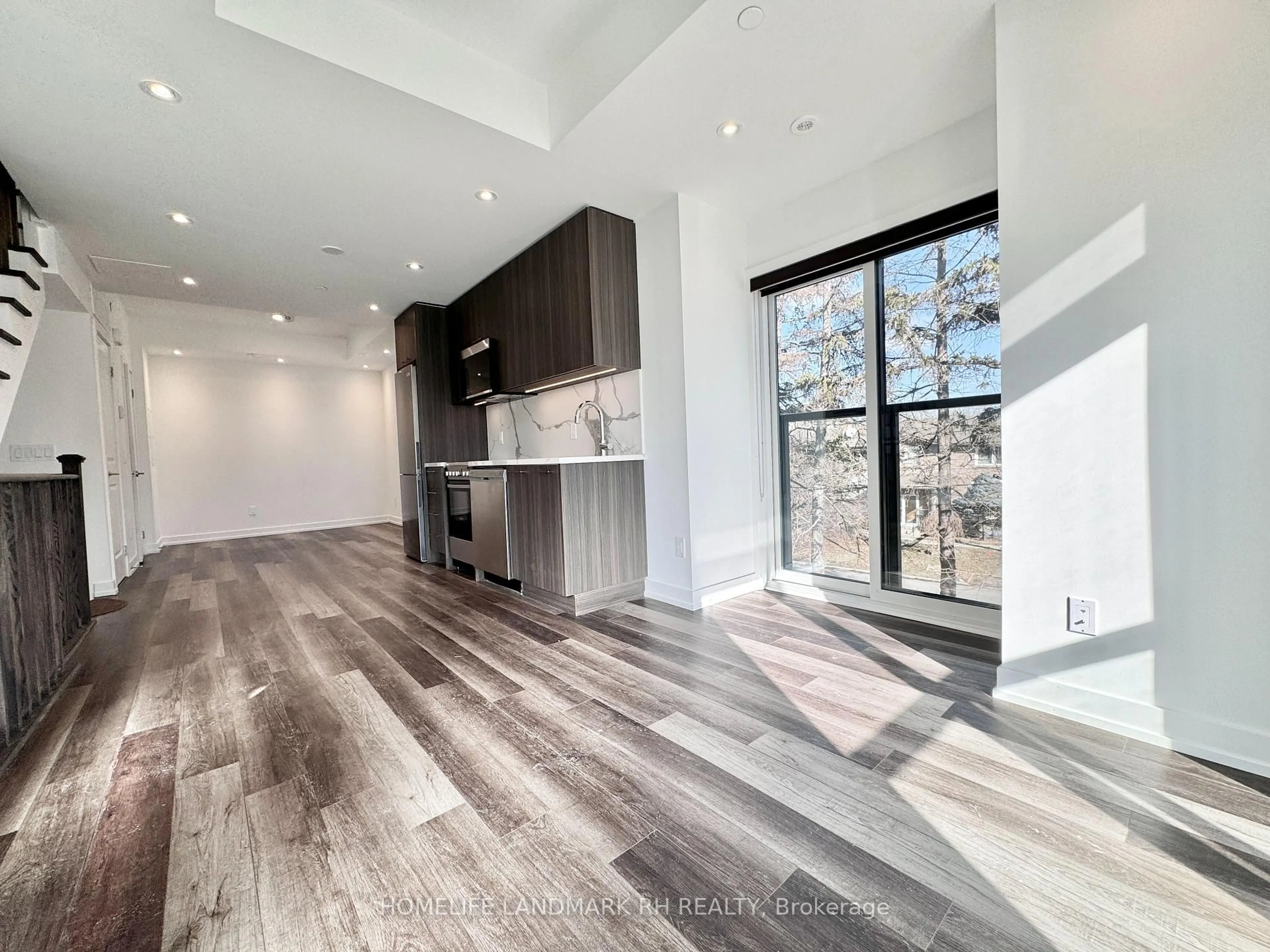 Open concept kitchen, unknown for 268 Finch Ave #20, Toronto Ontario M2N 0L3