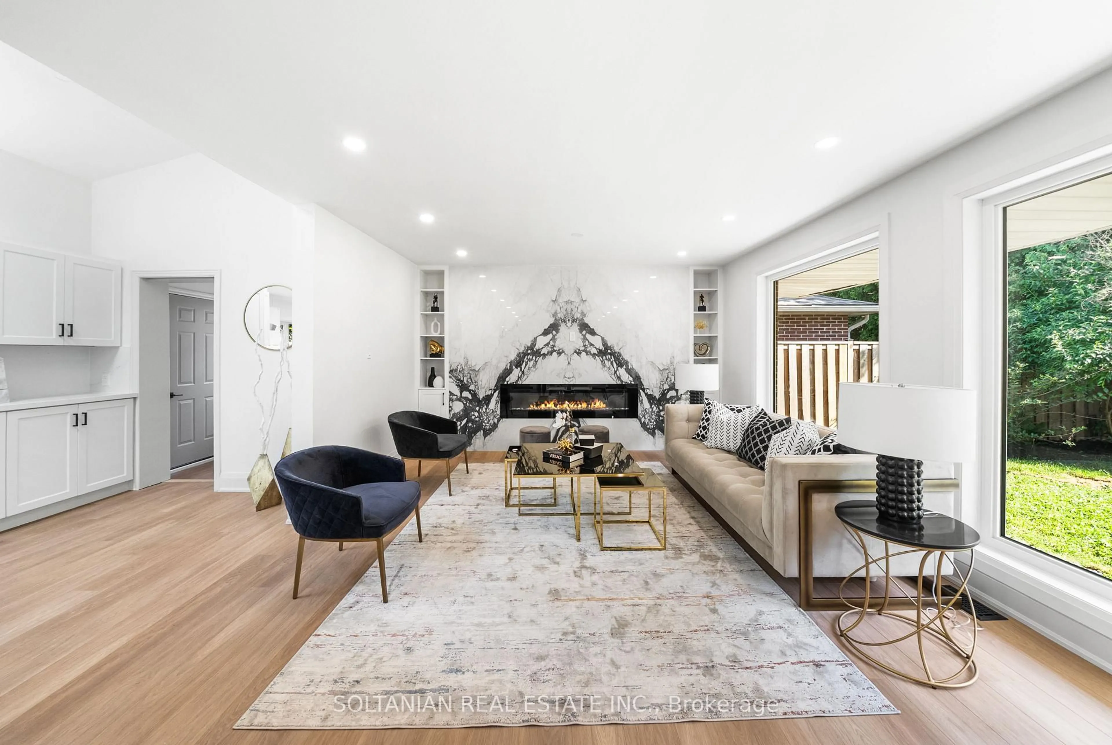 Living room with furniture, unknown for 21 Tally Lane, Toronto Ontario M2K 1V3