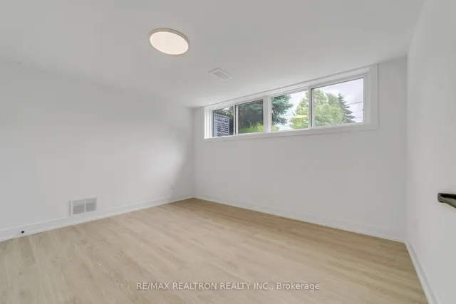 Additional property image - 250 Acton Ave