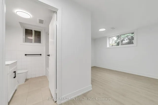Additional property image - 250 Acton Ave