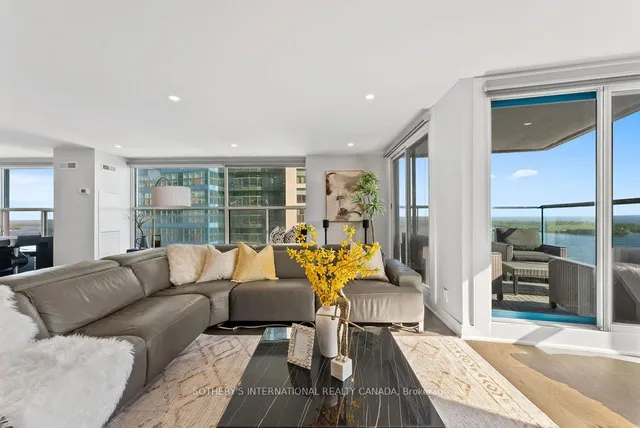 Additional image 31 of 77 Harbour Sq Unit 3208