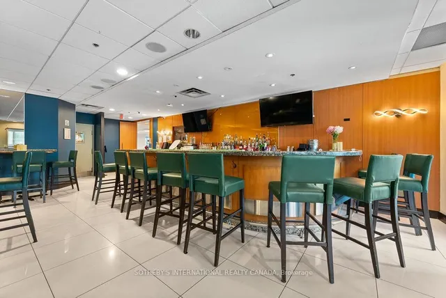 Additional image 10 of 77 Harbour Sq Unit 3208
