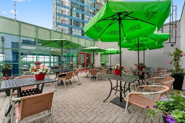 Additional image 8 of 77 Harbour Sq Unit 3208