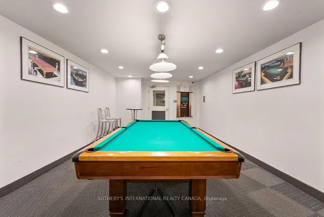 Primary image of 77 Harbour Sq Unit 3208