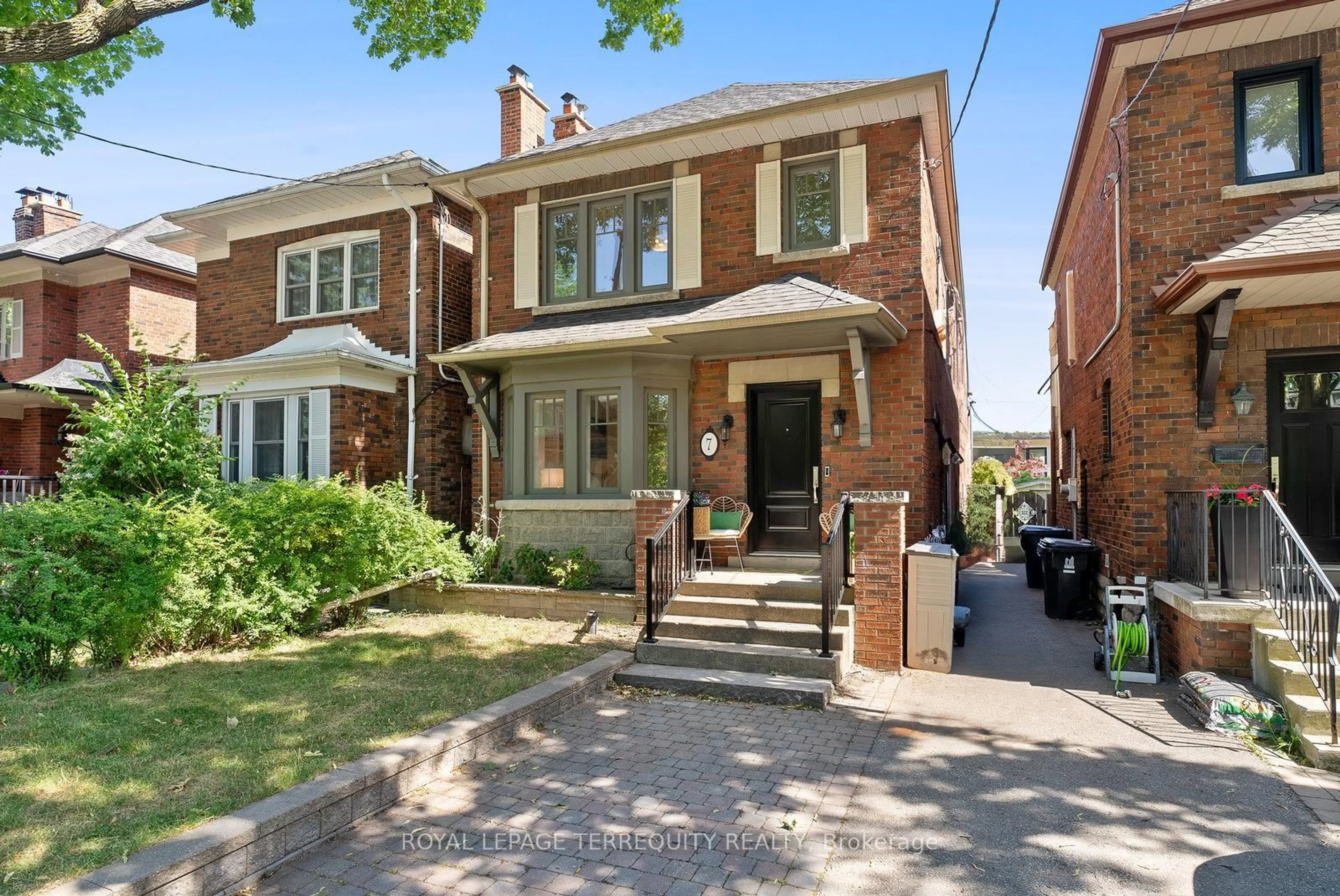 Home with brick exterior material, street for 7 Roe Ave, Toronto Ontario M5M 2H6