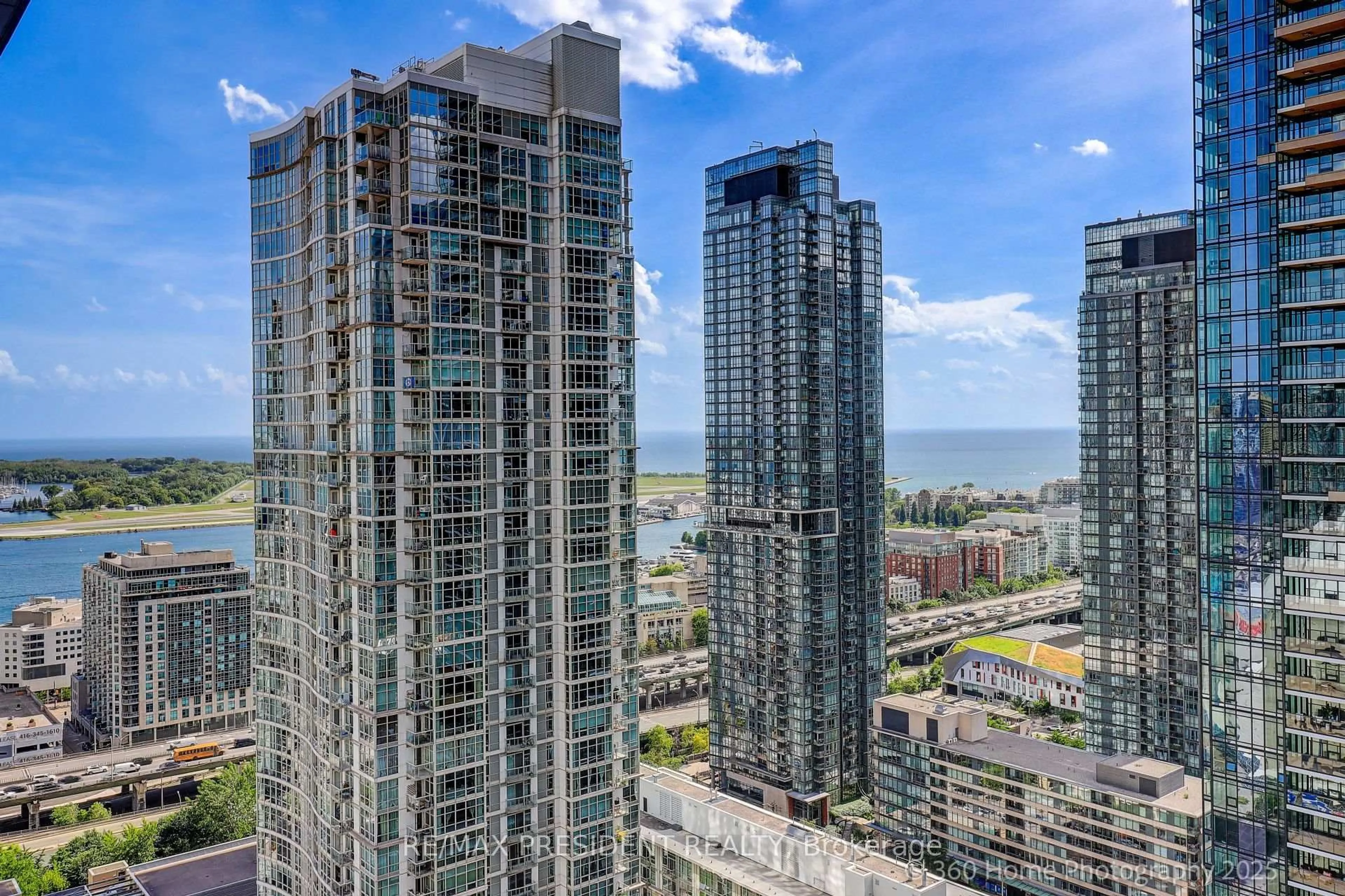 A pic from outside/outdoor area/front of a property/back of a property/a pic from drone, city buildings view from balcony for 81 Navy Wharf Crt #3608, Toronto Ontario M5V 3S2