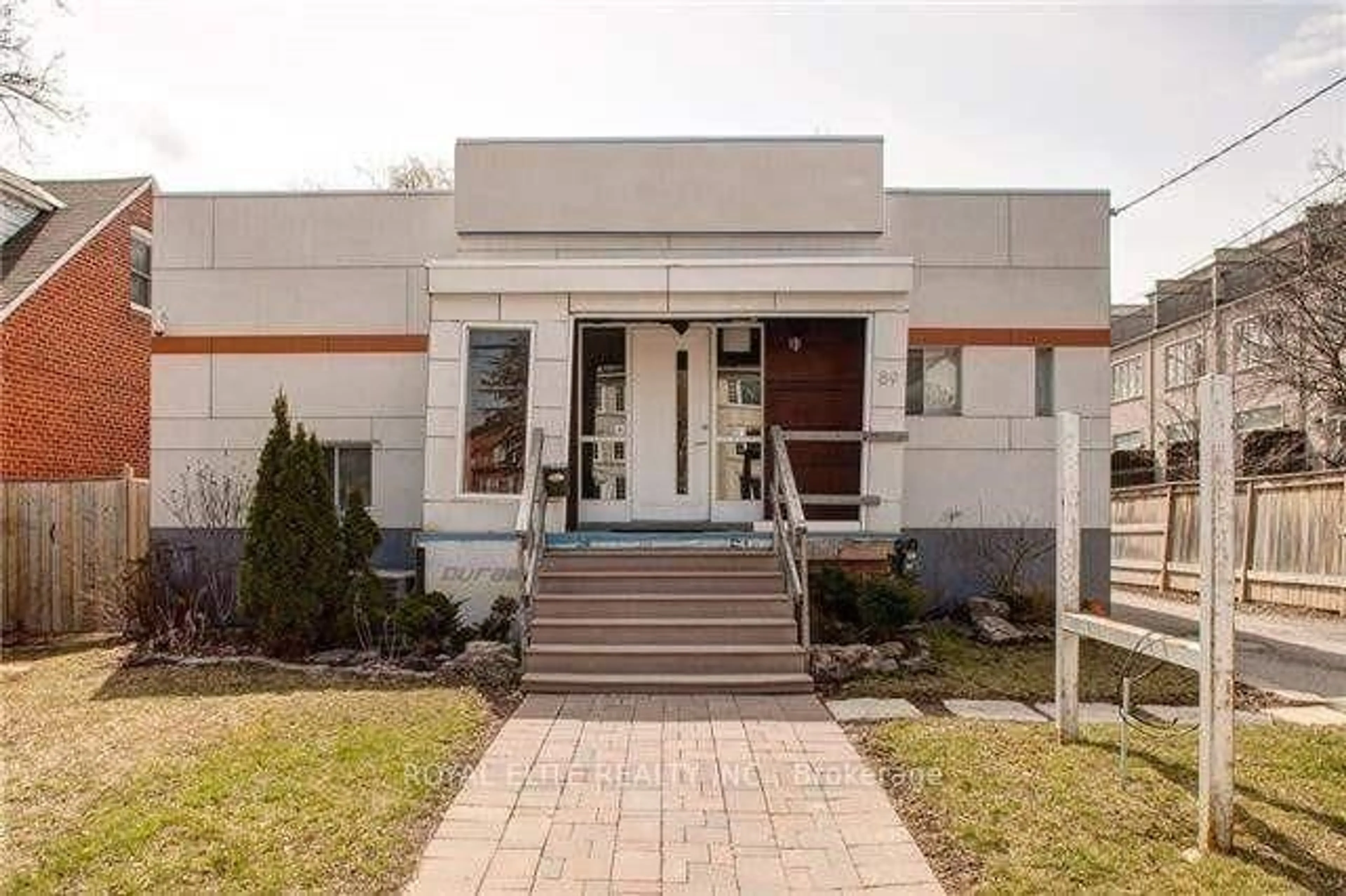 Home with brick exterior material, street for 89 Finch Ave, Toronto Ontario M2N 4R4