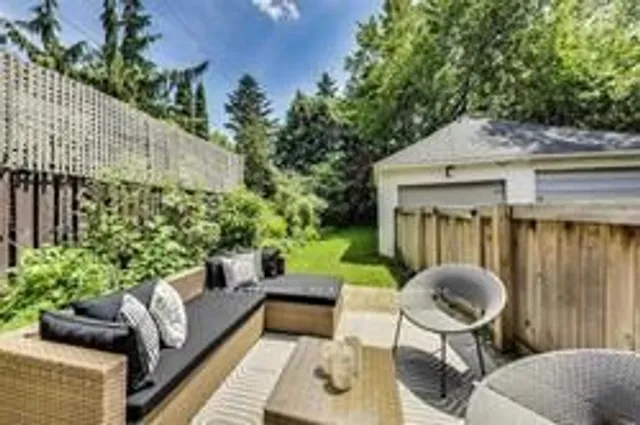 Additional property image - 523 Soudan Ave