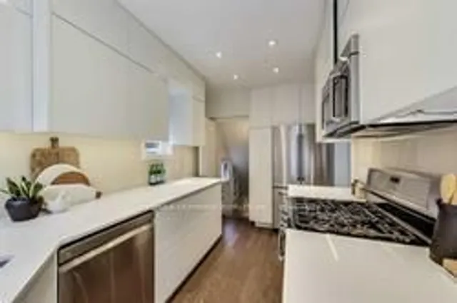 Additional property image - 523 Soudan Ave