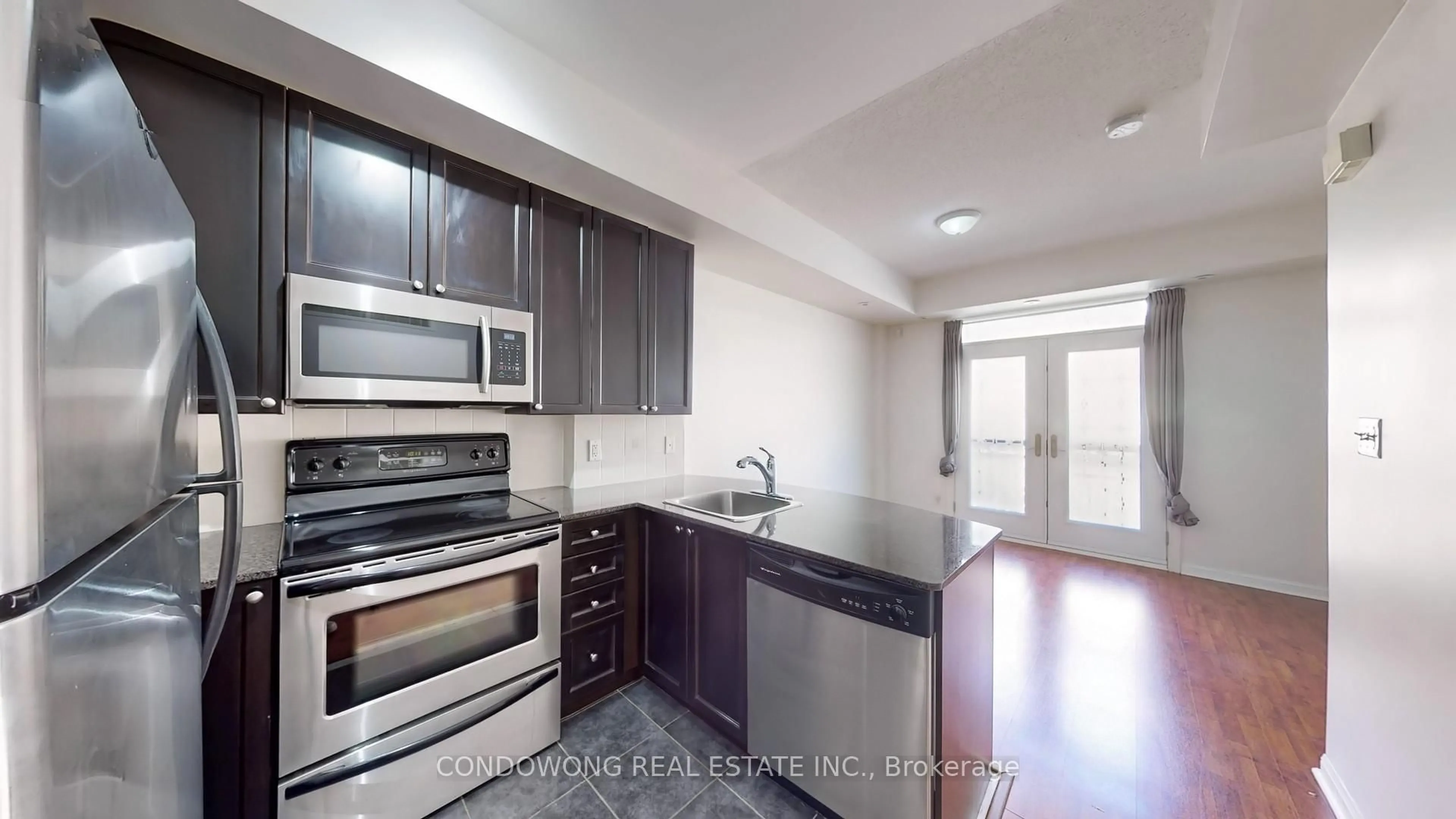 Standard kitchen, unknown for 78 Carr St #25, Toronto Ontario M5T 1B7