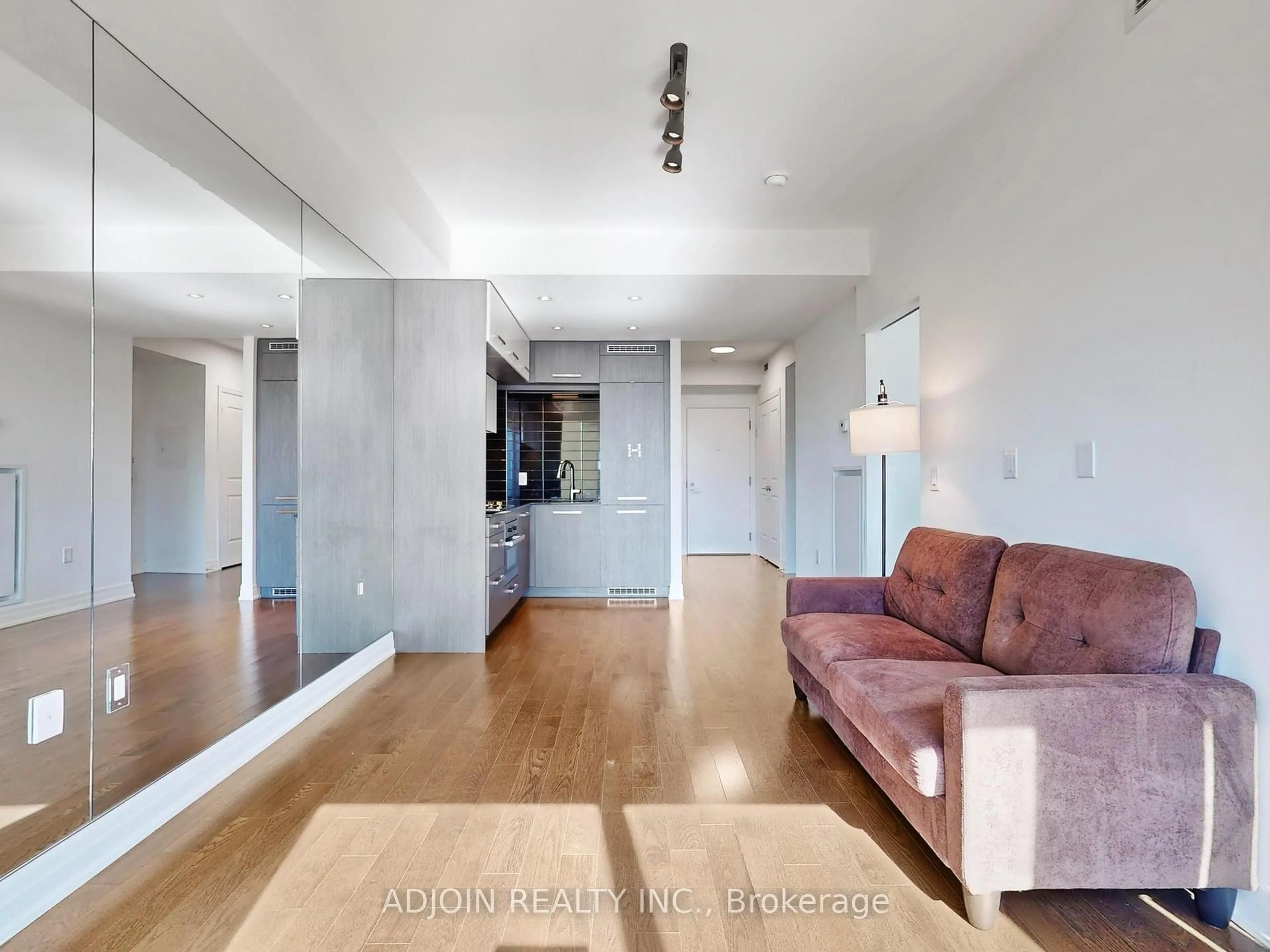 Unknown for 8 The Esplanade Ave #5303, Toronto Ontario M5E 0A6
