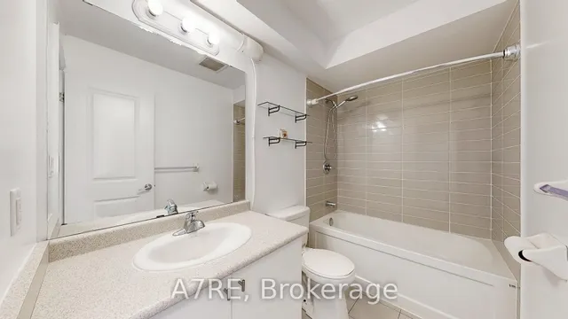 Additional property image - 724 Sheppard Ave Unit 203