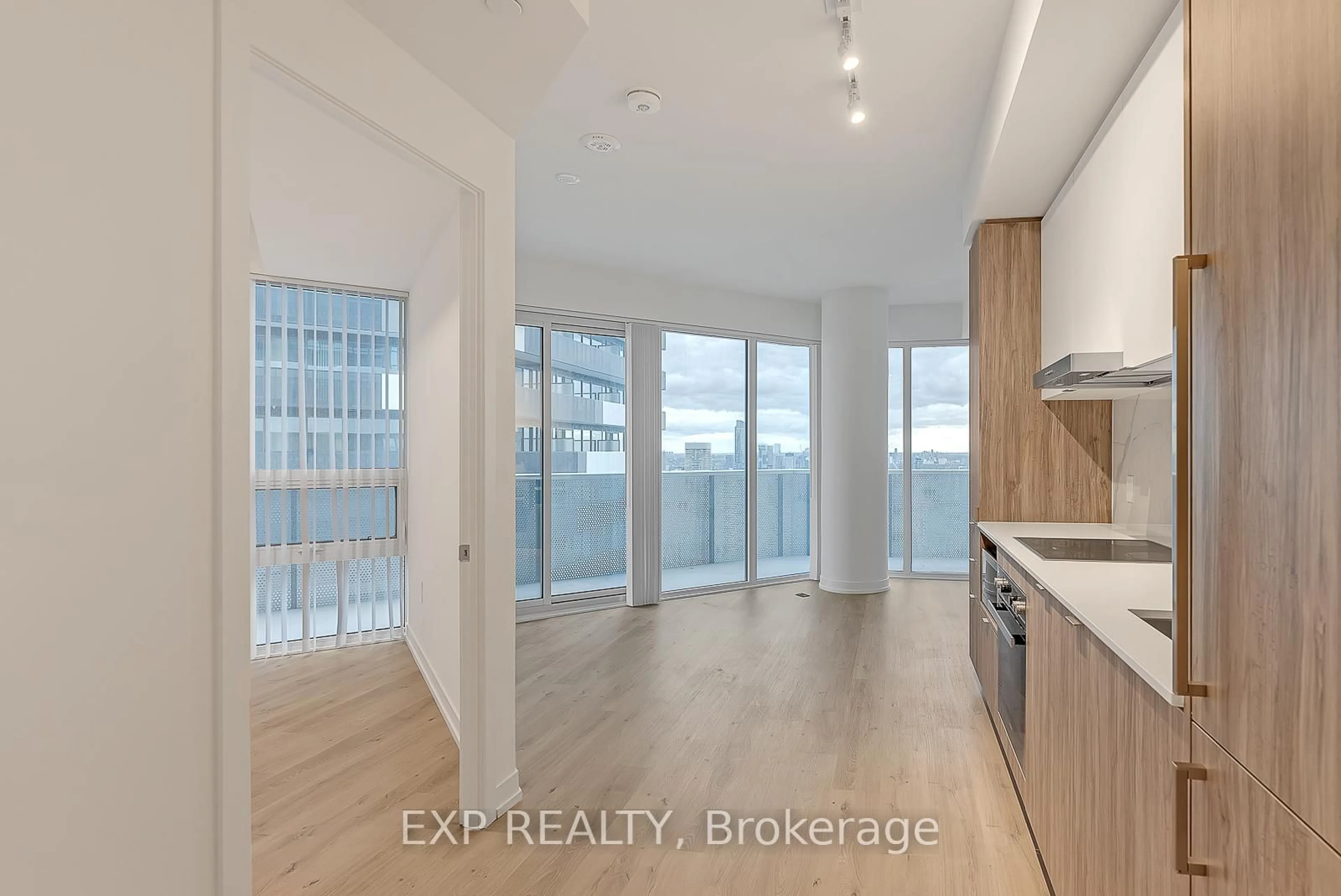 Unknown for 138 Downes St #7312, Toronto Ontario M5E 0E4
