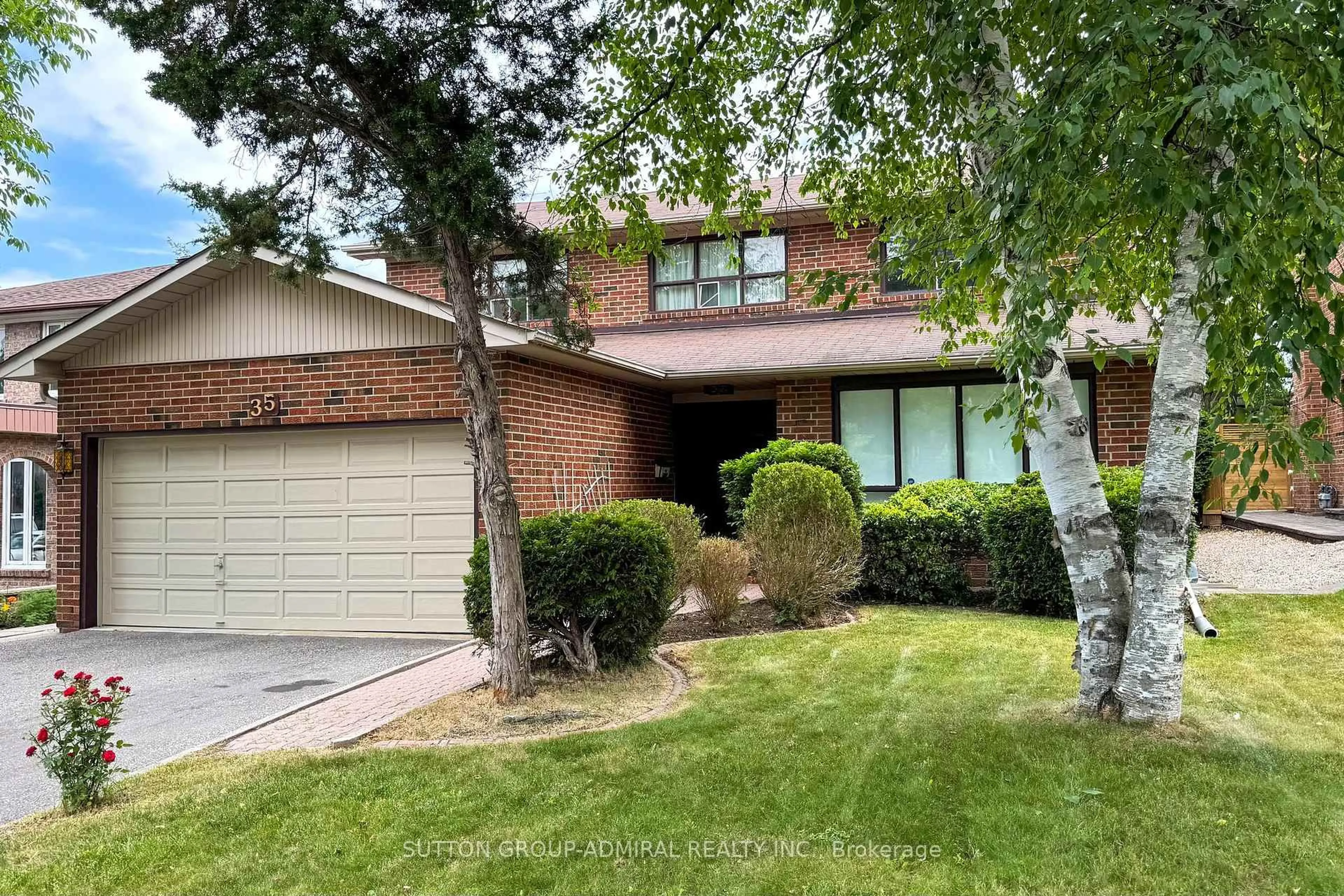 Home with brick exterior material, street for 35 Nevada Ave, Toronto Ontario M2M 3N9