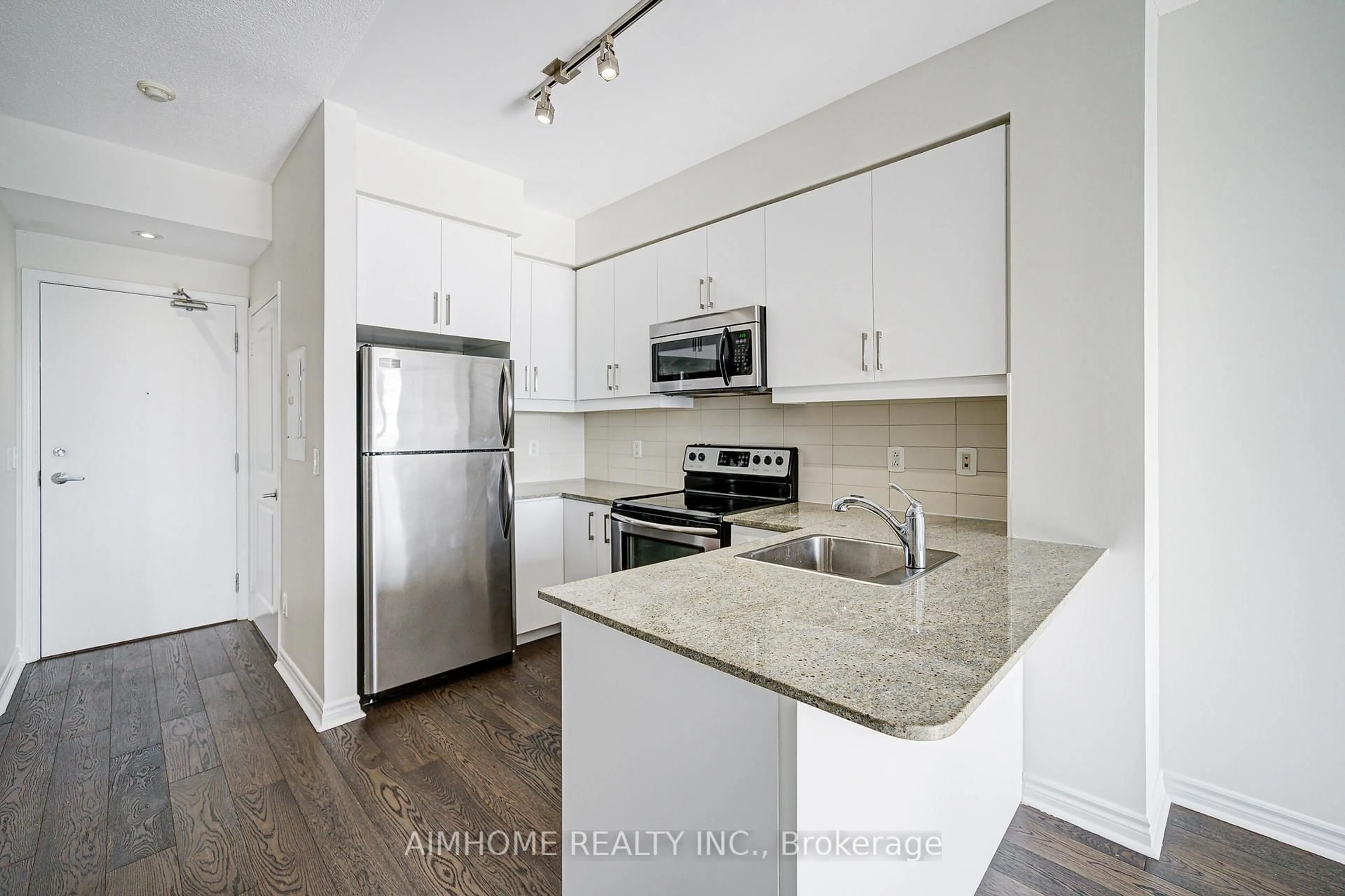 Standard kitchen, unknown for 2885 Bayview Ave #1201, Toronto Ontario M2K 0A3