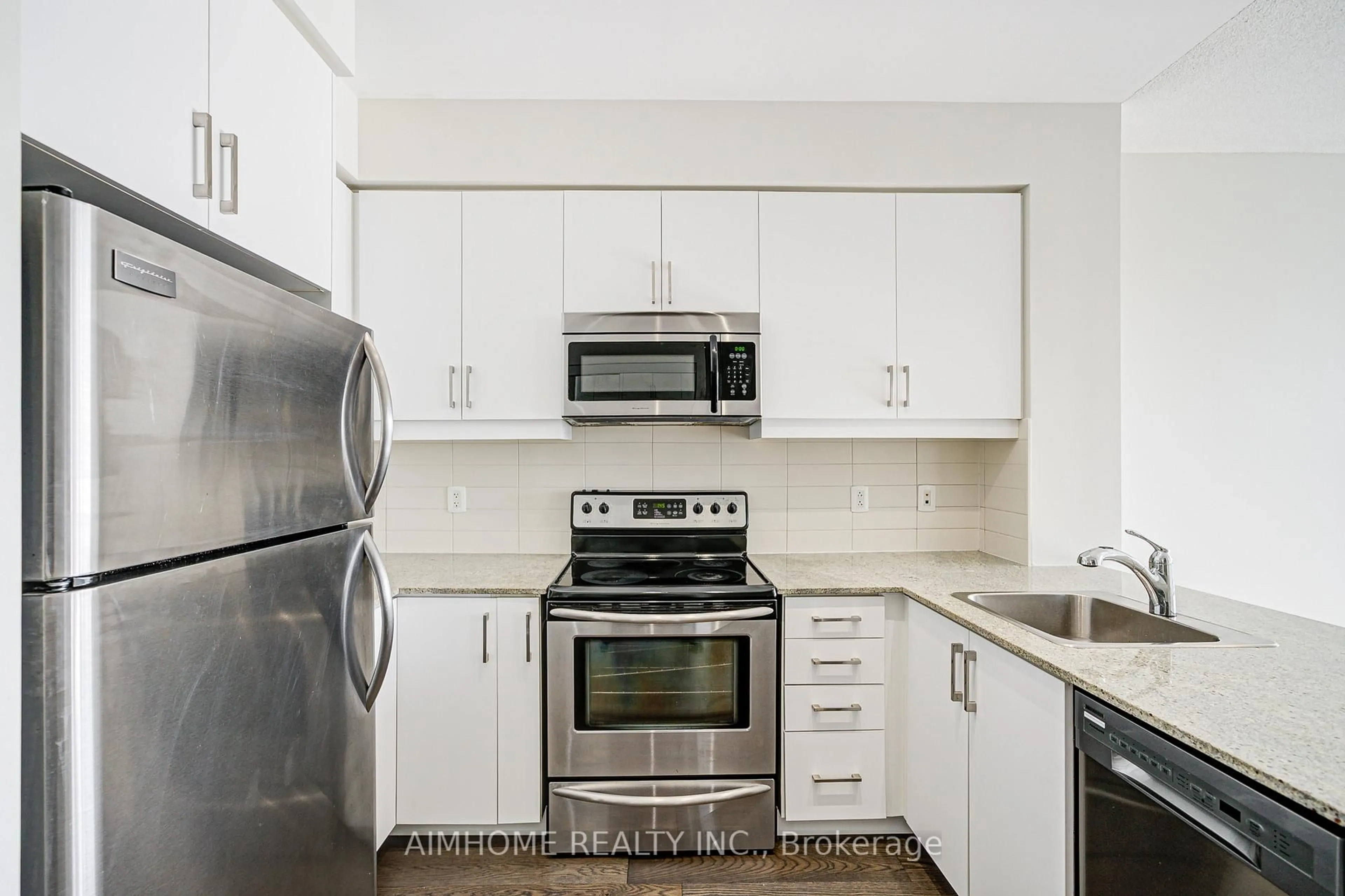 Standard kitchen, unknown for 2885 Bayview Ave #1201, Toronto Ontario M2K 0A3