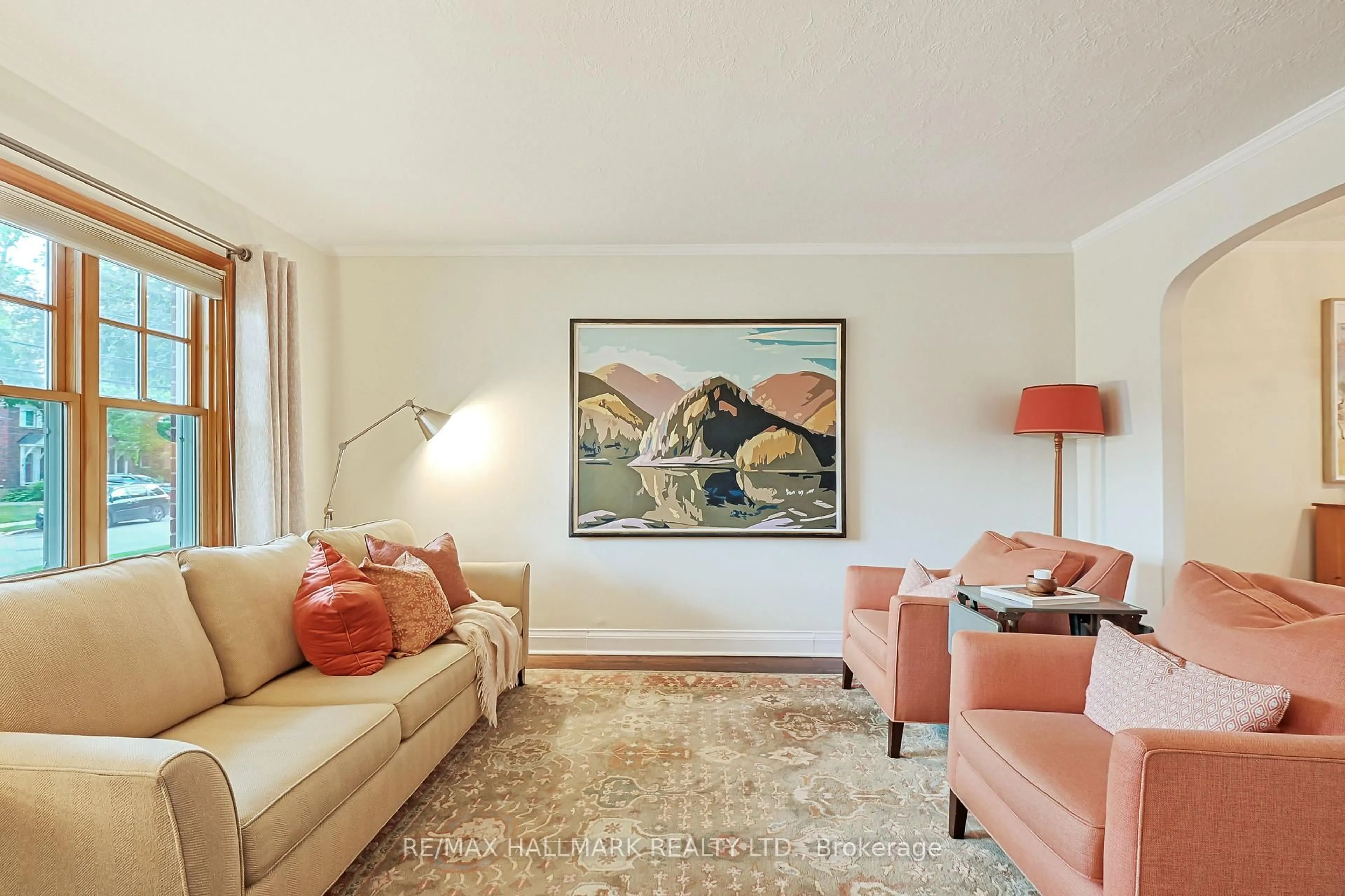 Living room with furniture, unknown for 24 Thursfield Cres, Toronto Ontario M4G 2N5