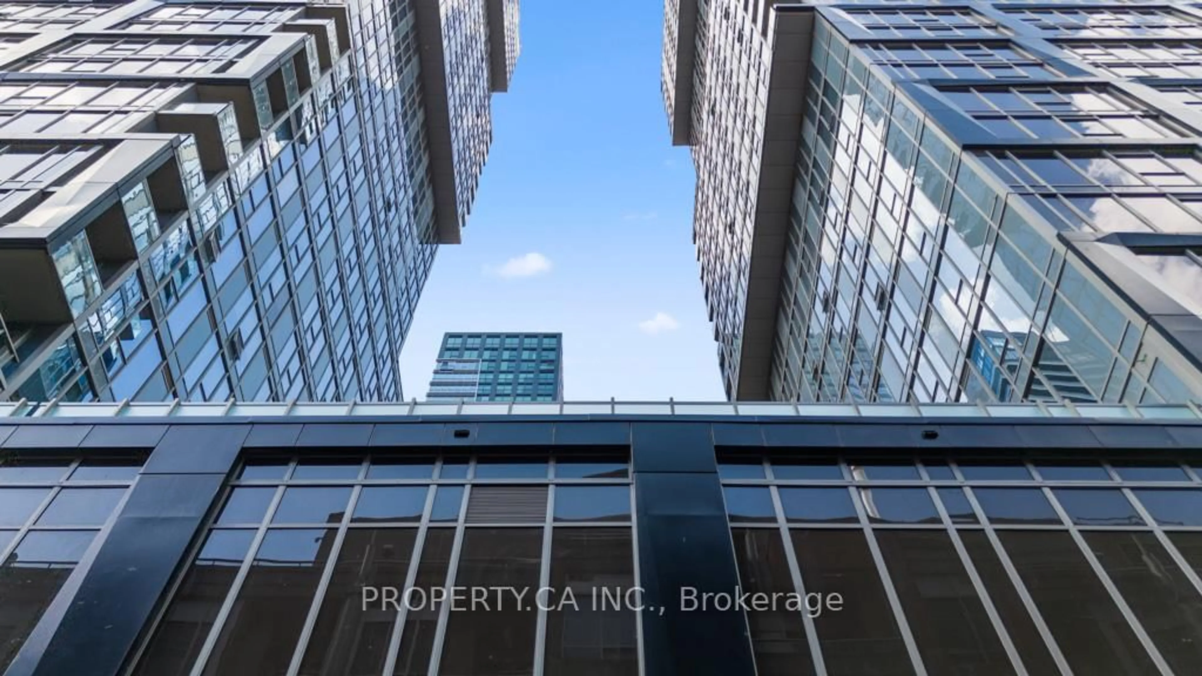 A pic from outside/outdoor area/front of a property/back of a property/a pic from drone, city buildings view from balcony for 35 Mercer St #3708, Toronto Ontario M5V 0V1