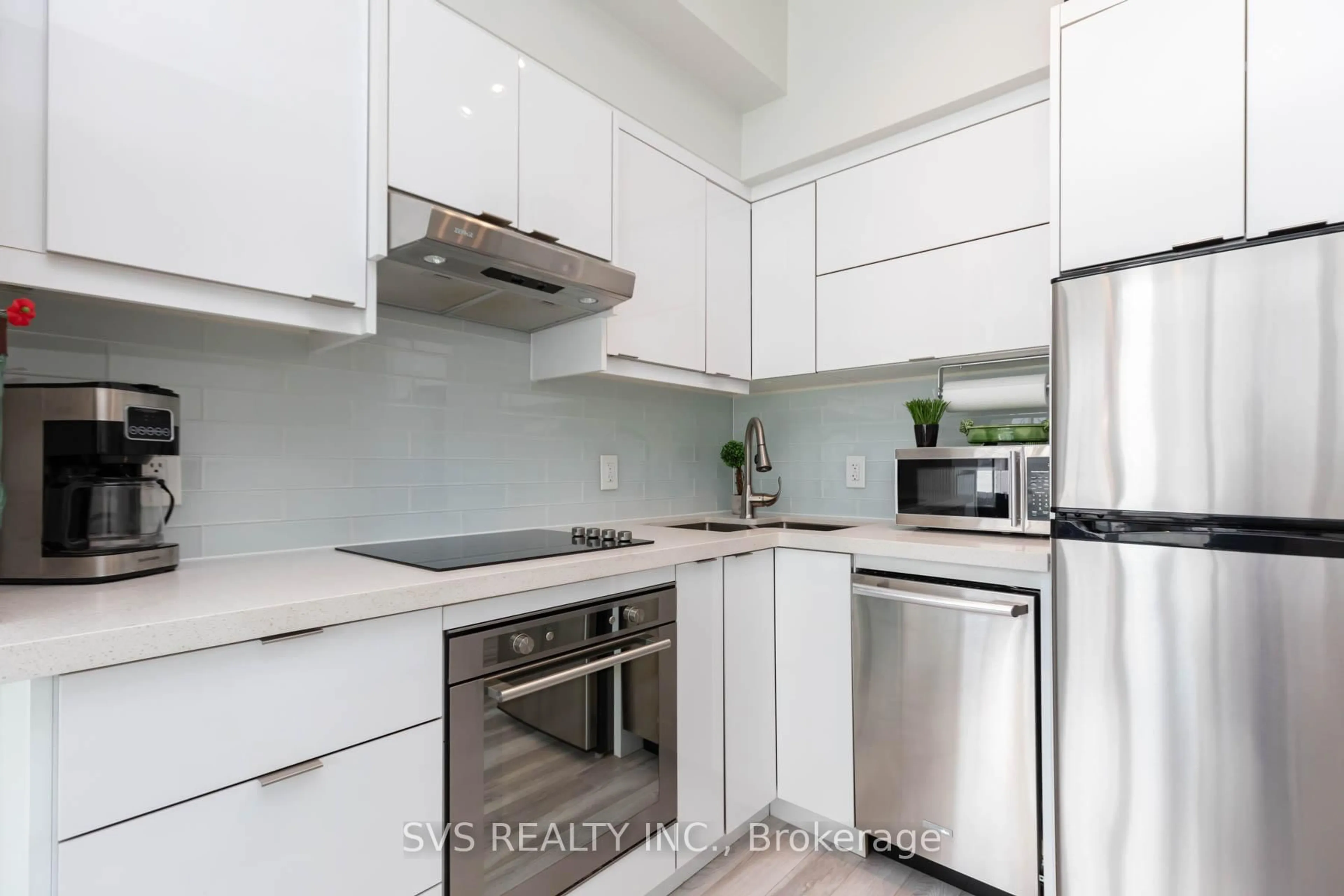 Standard kitchen, unknown for 21 Nelson St #905, Toronto Ontario M5V 3H9