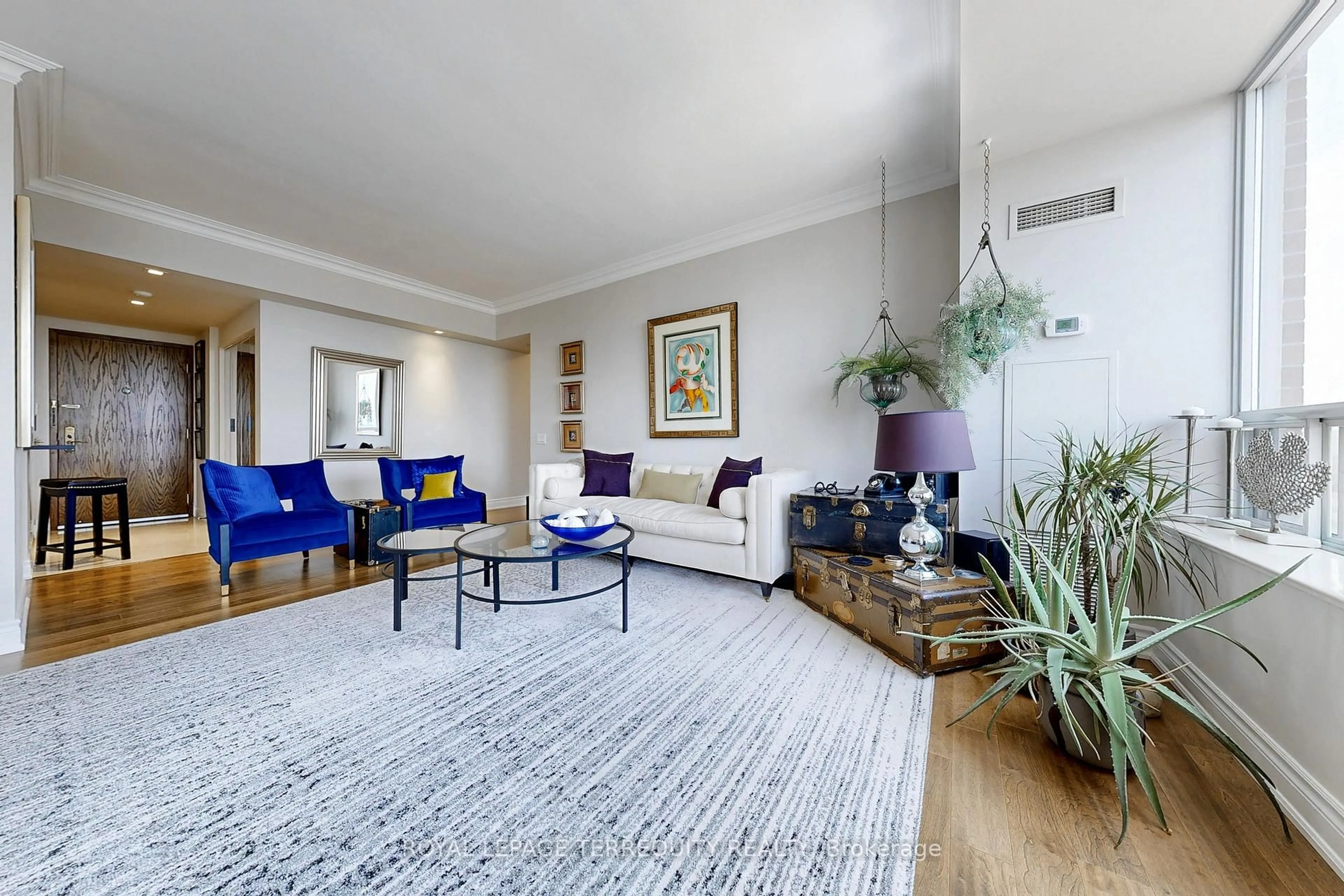 Living room with furniture, unknown for 2 Clairtrell Rd #Lph1, Toronto Ontario M2N 7H5