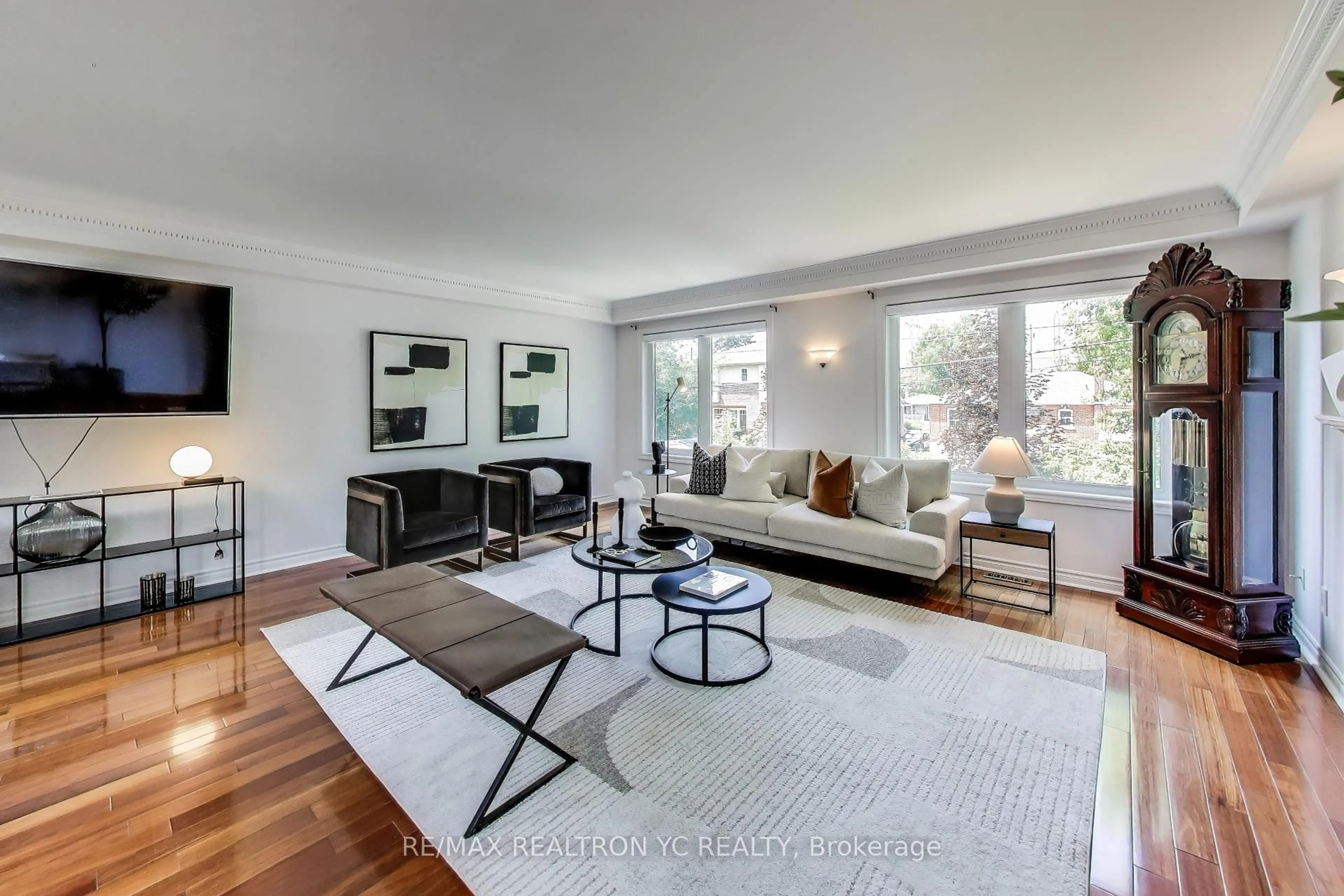 Living room with furniture, unknown for 162B Finch Ave, Toronto Ontario M2N 4R9