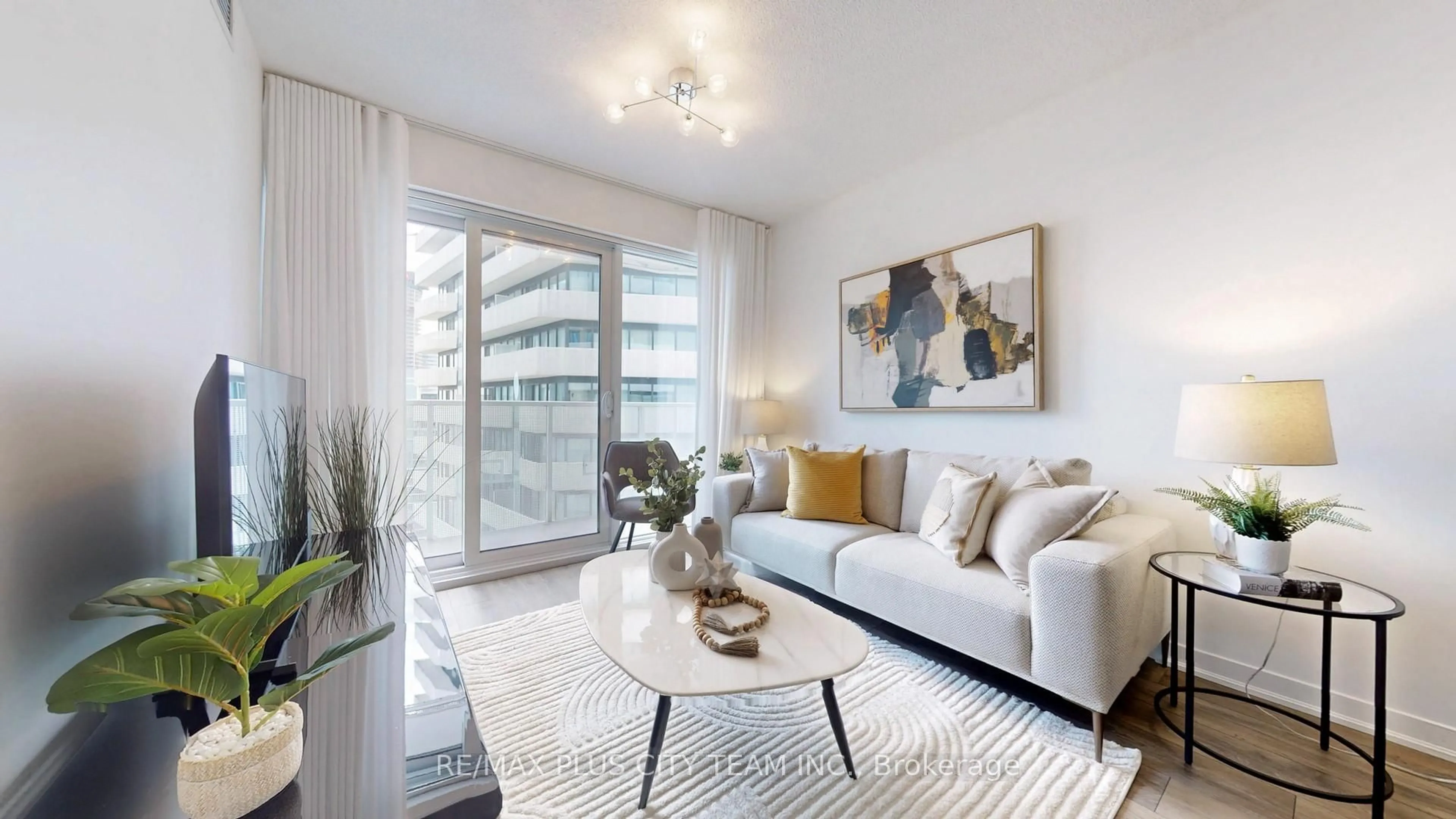 Living room with furniture, unknown for 100 Harbour St #5406, Toronto Ontario M5J 0B5
