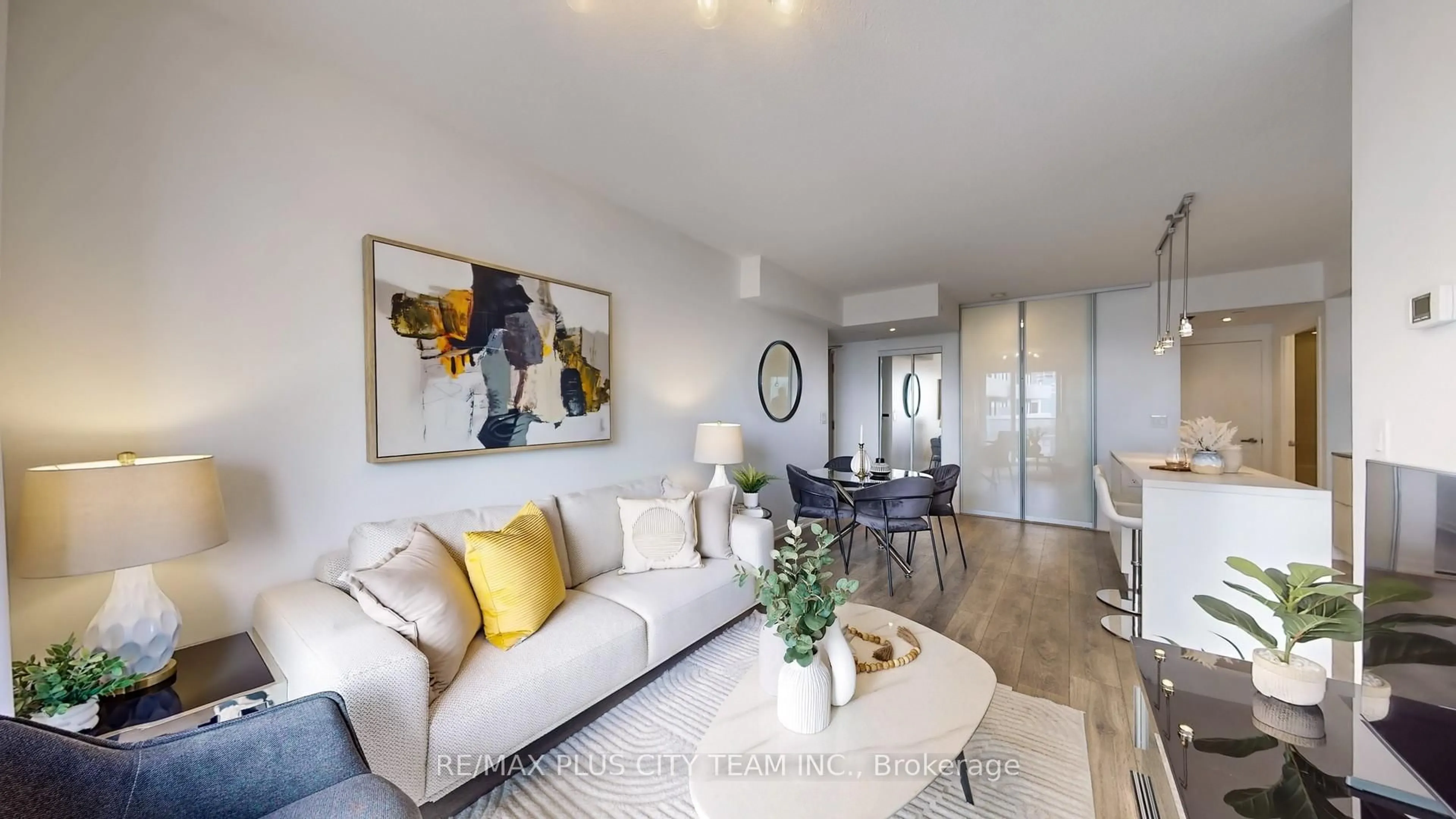 Living room with furniture, unknown for 100 Harbour St #5406, Toronto Ontario M5J 0B5