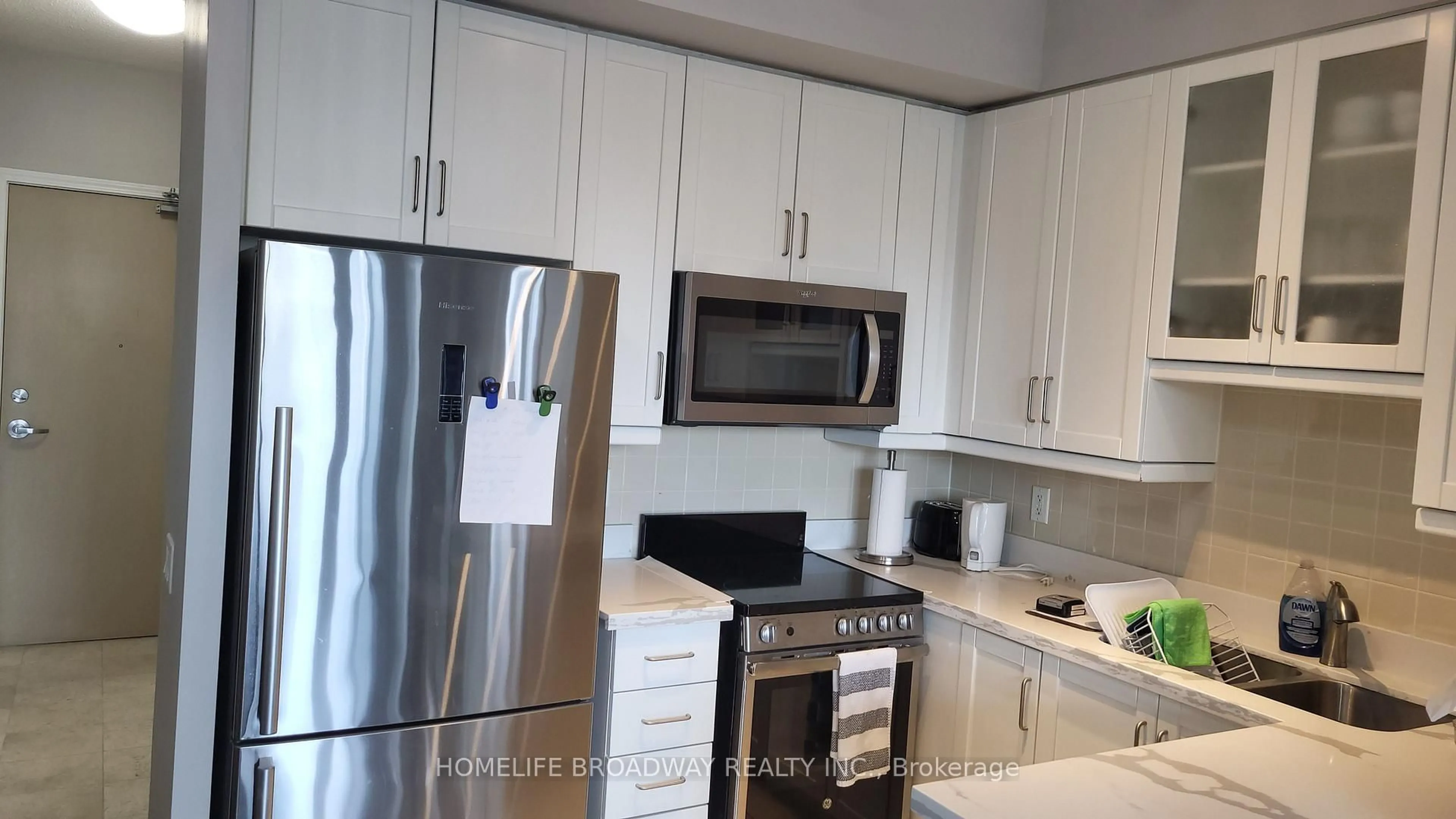 Standard kitchen, unknown for 60 Byng Ave #1412, Toronto Ontario M2N 7K3