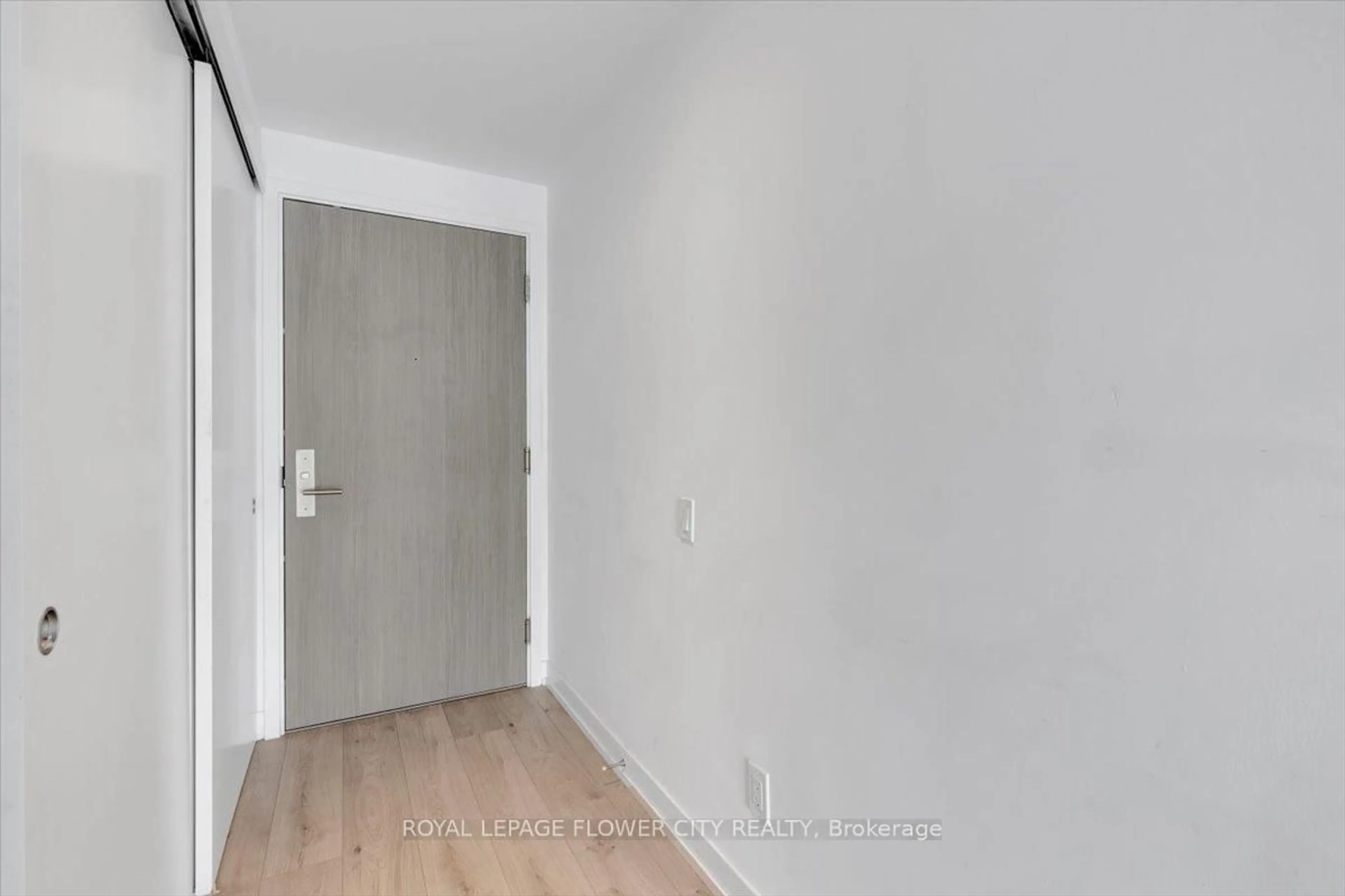 Unknown for 161 Roehampton Ave #4108, Toronto Ontario M4P 0C8