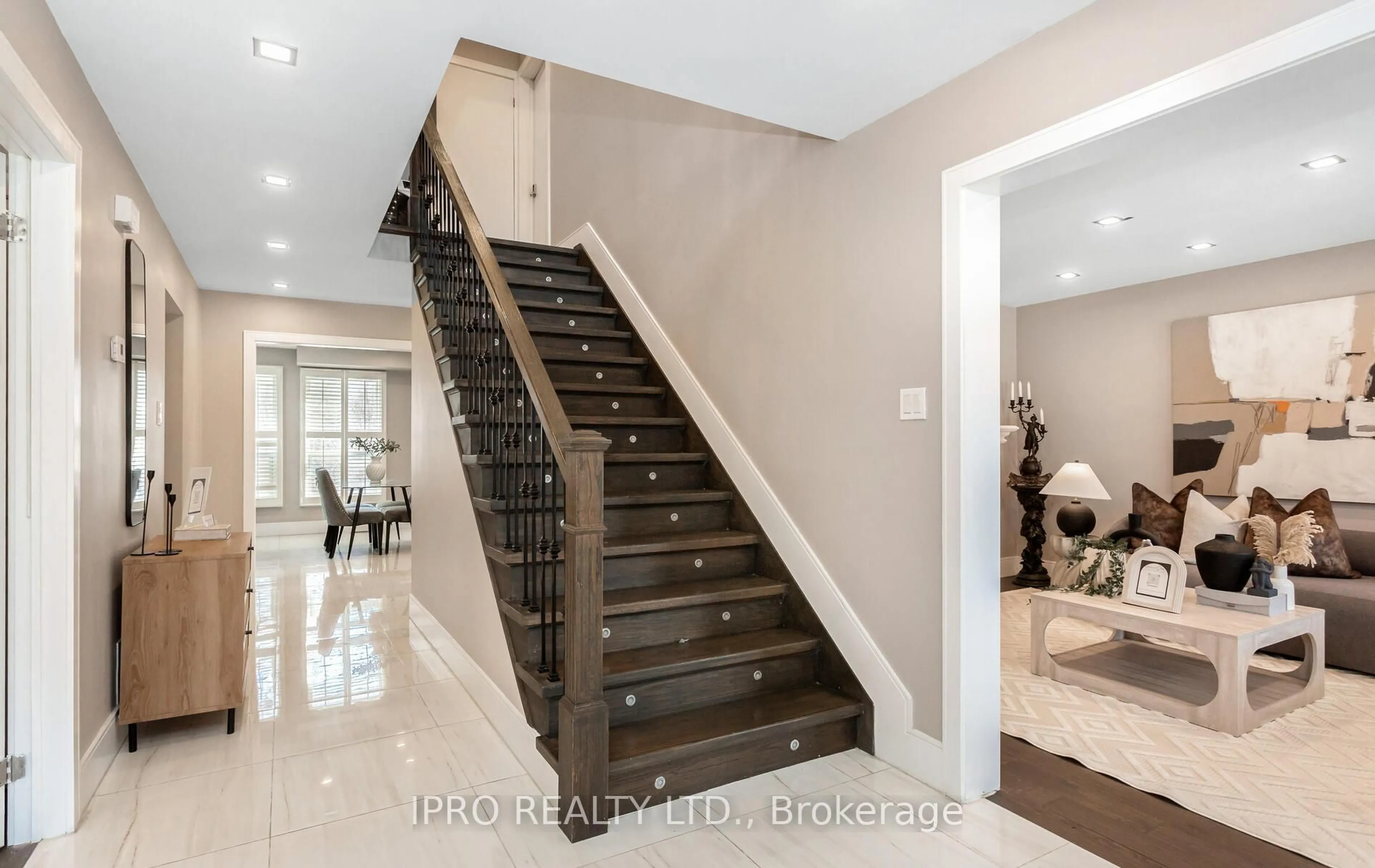 Unknown for 103 Allingham Gdns, Toronto Ontario M3H 1X9