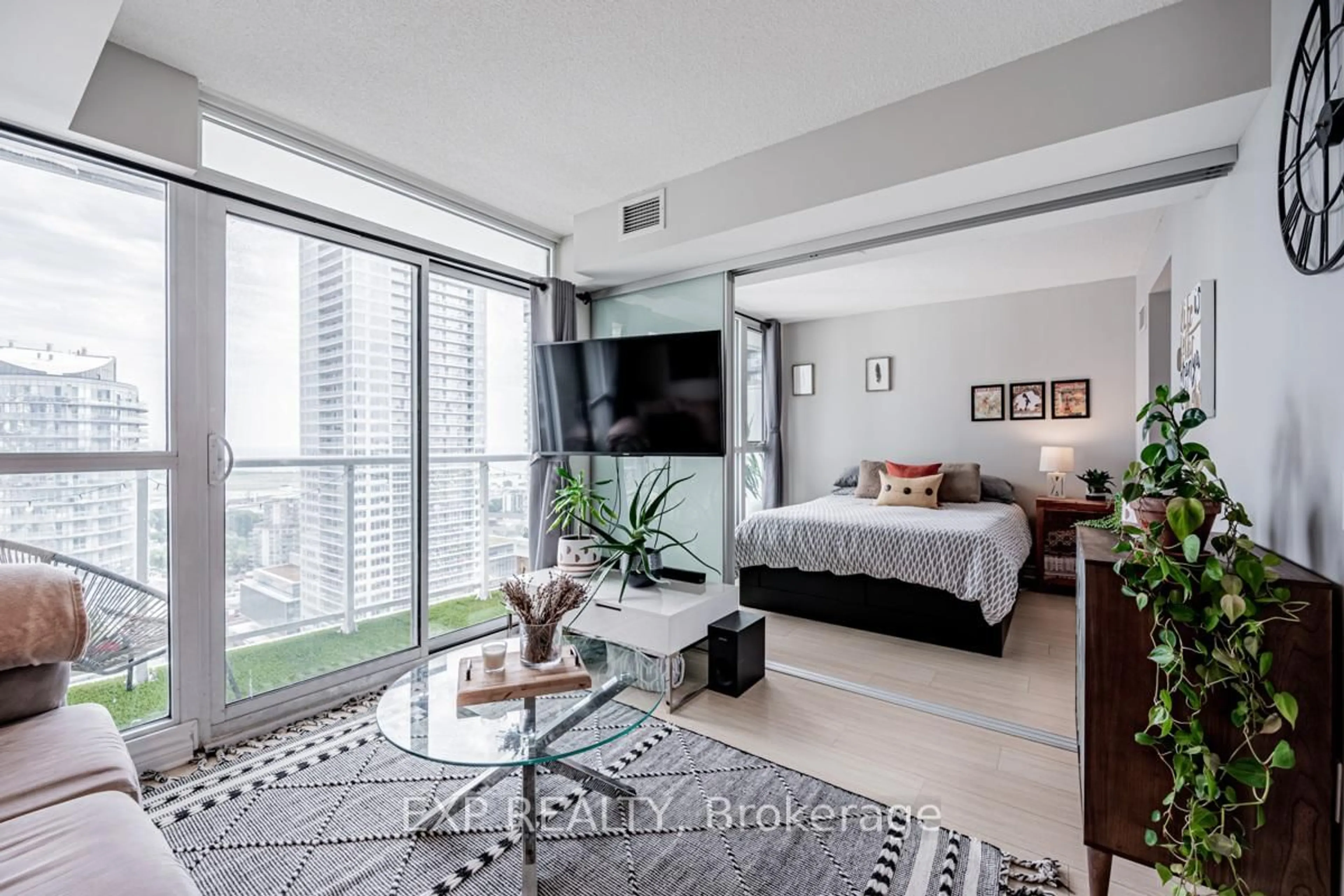 Living room with furniture, unknown for 85 Queens Wharf Rd, Toronto Ontario M5V 0J9