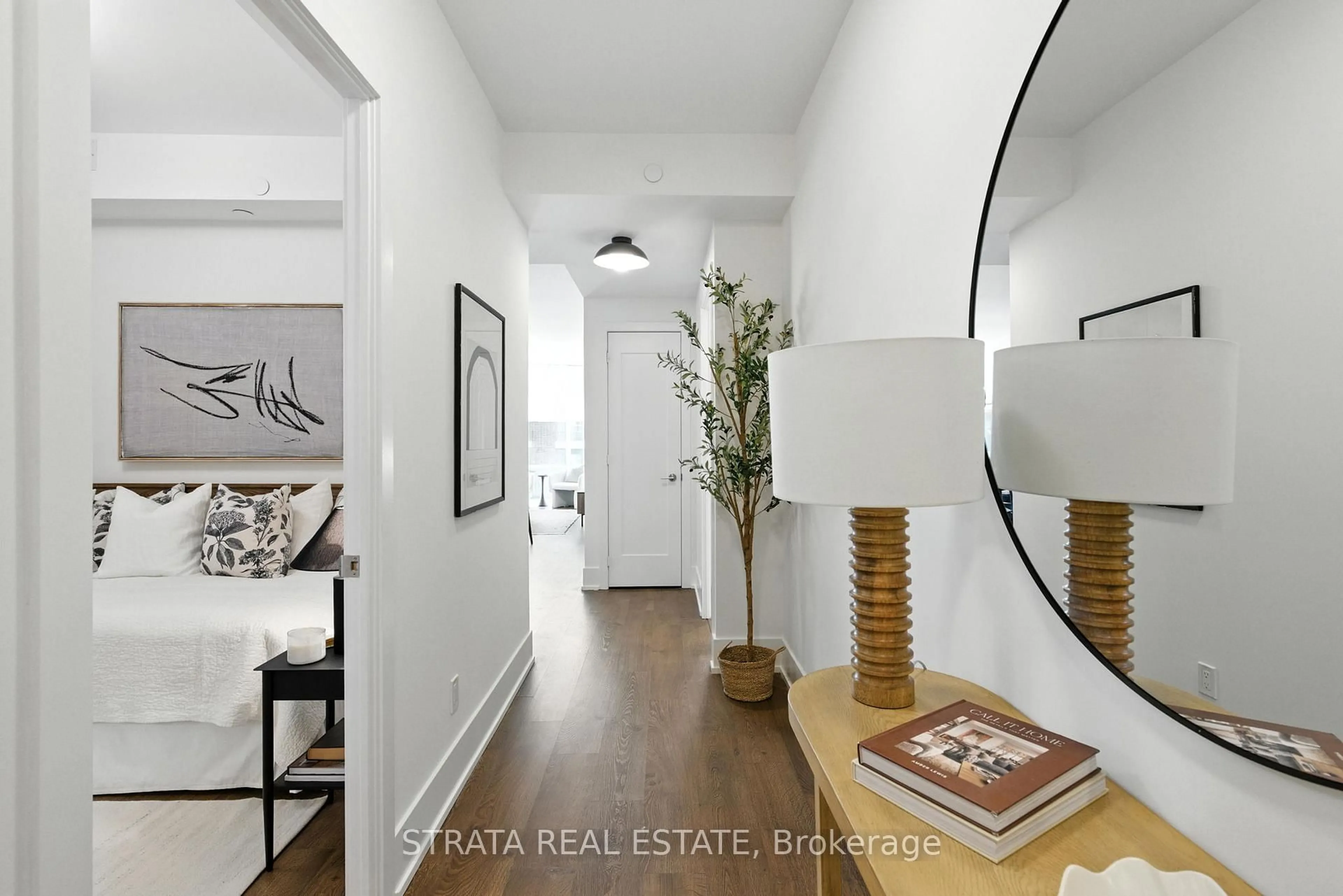 Indoor entryway for 55 Merchants' Wharf #415, Toronto Ontario M5A 0P2