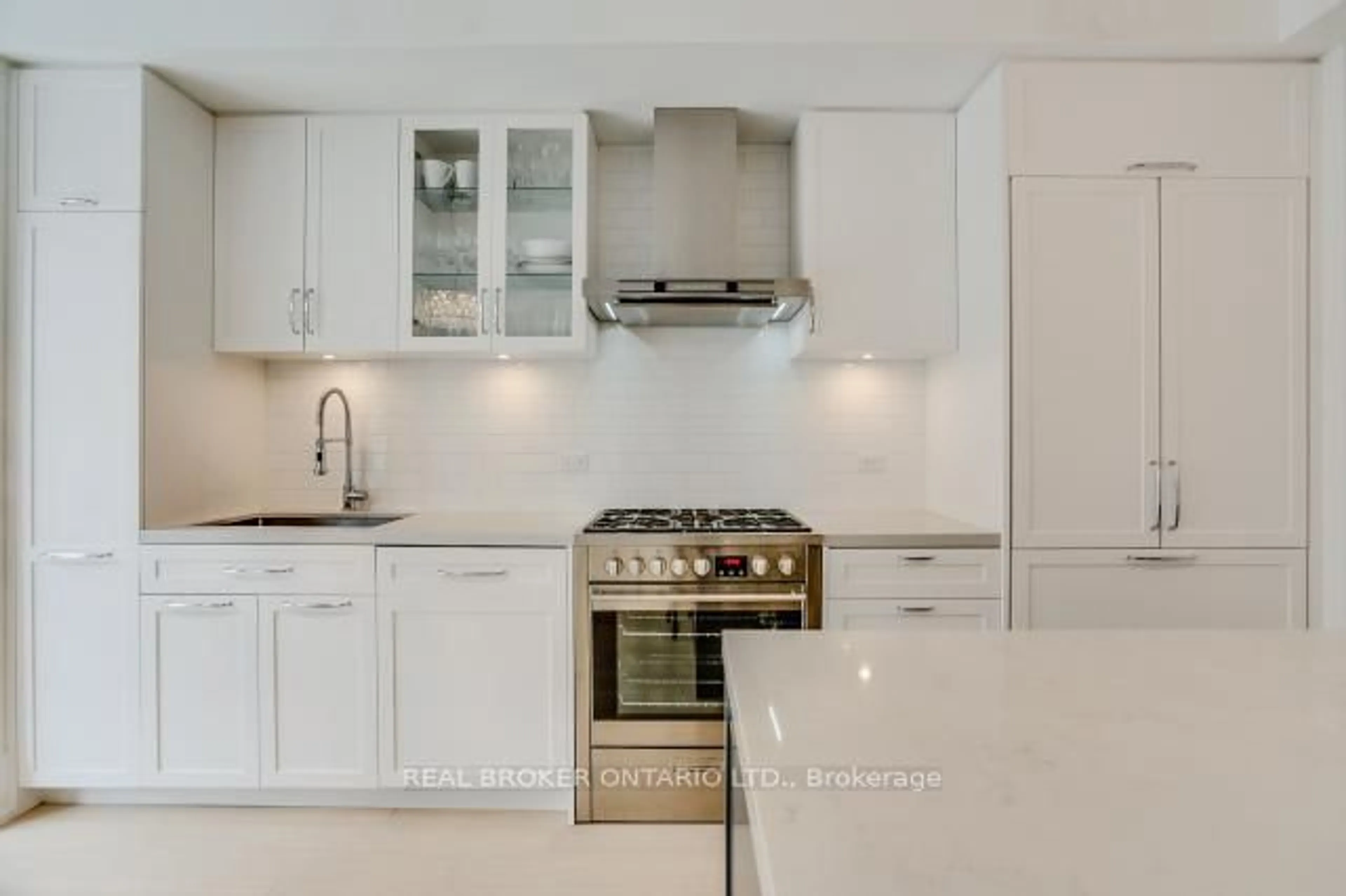 Contemporary kitchen, ceramic/tile floor for 25 Malcolm Rd #TH-112, Toronto Ontario M4G 0C1