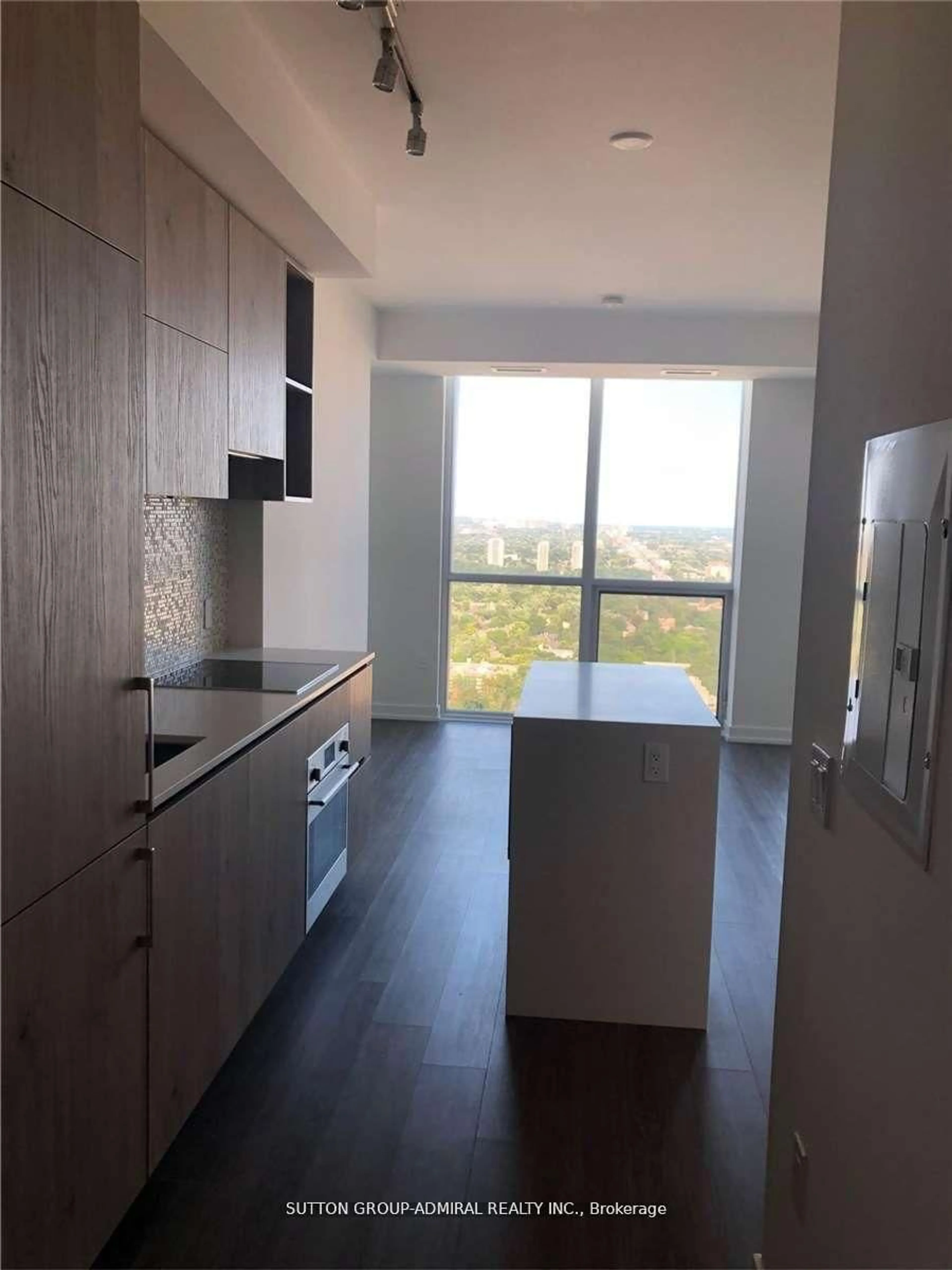 Standard kitchen, unknown for 1 Yorkville Ave #3809, Toronto Ontario M4W 0B1