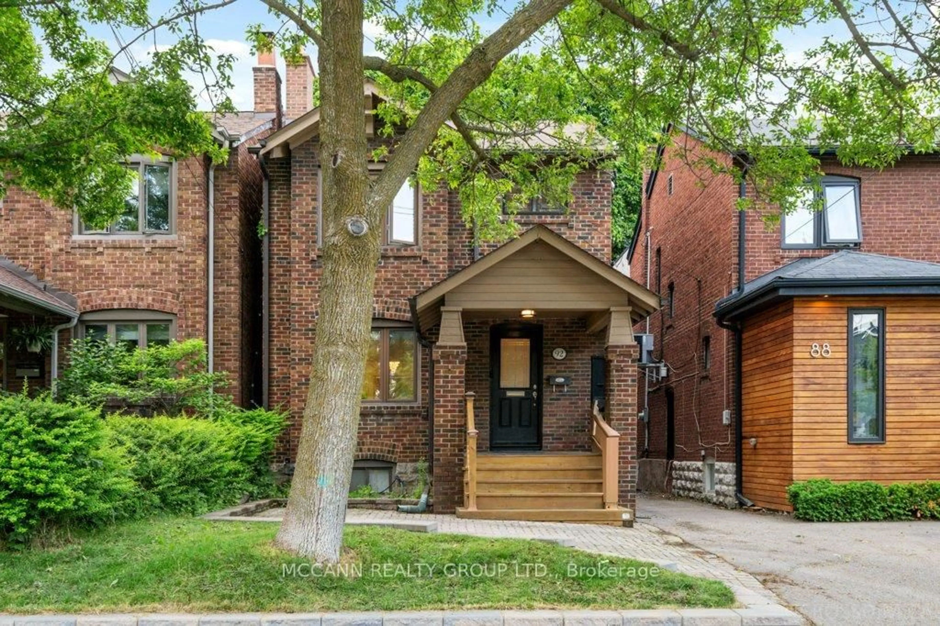 Home with brick exterior material, street for 92 Brookdale Ave, Toronto Ontario M5M 1P3