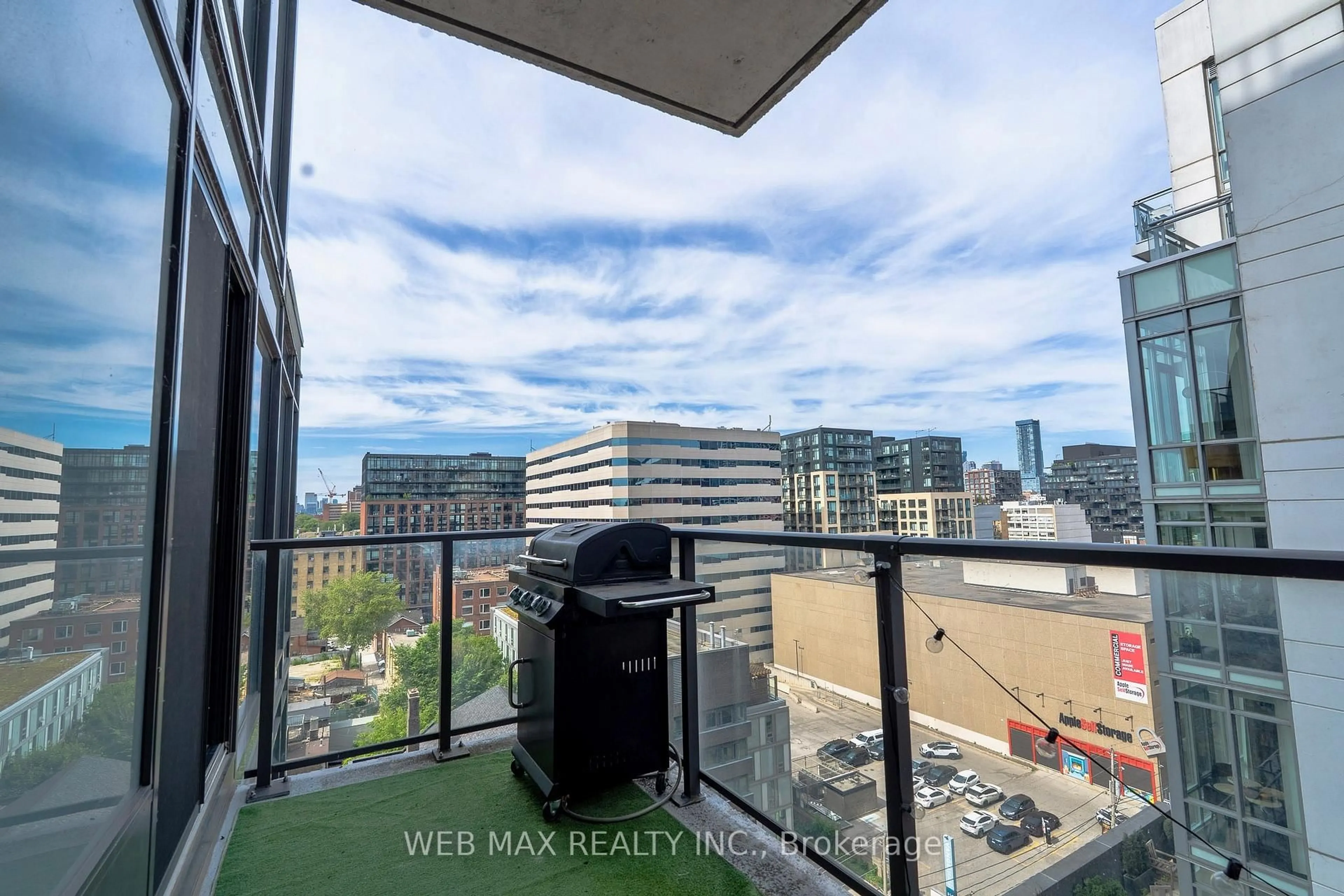 Unknown for 111 Bathurst St #1005, Toronto Ontario M5V 0M9