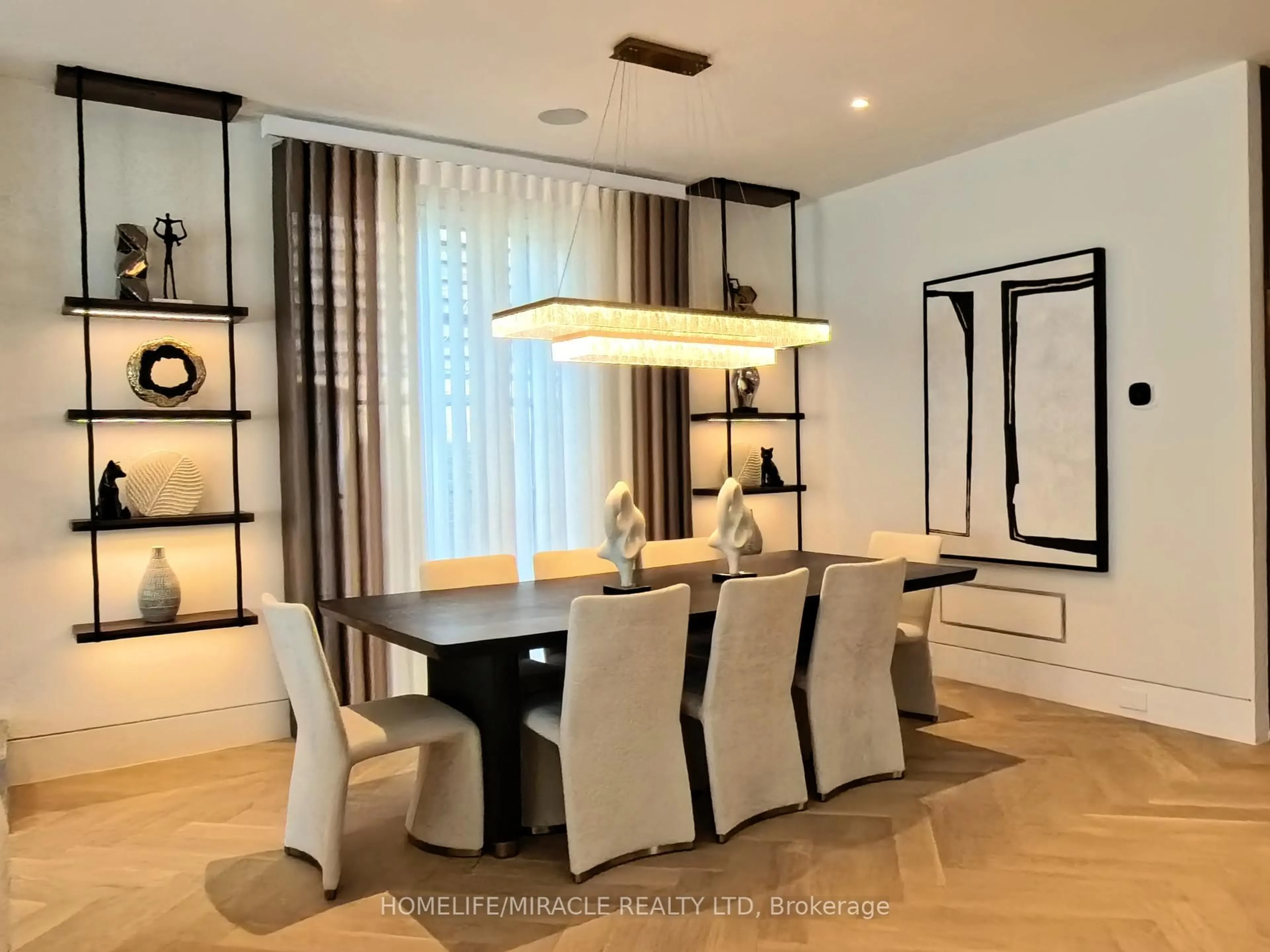Dining room, wood/laminate floor for 167 Church Ave, Toronto Ontario M2N 4G4