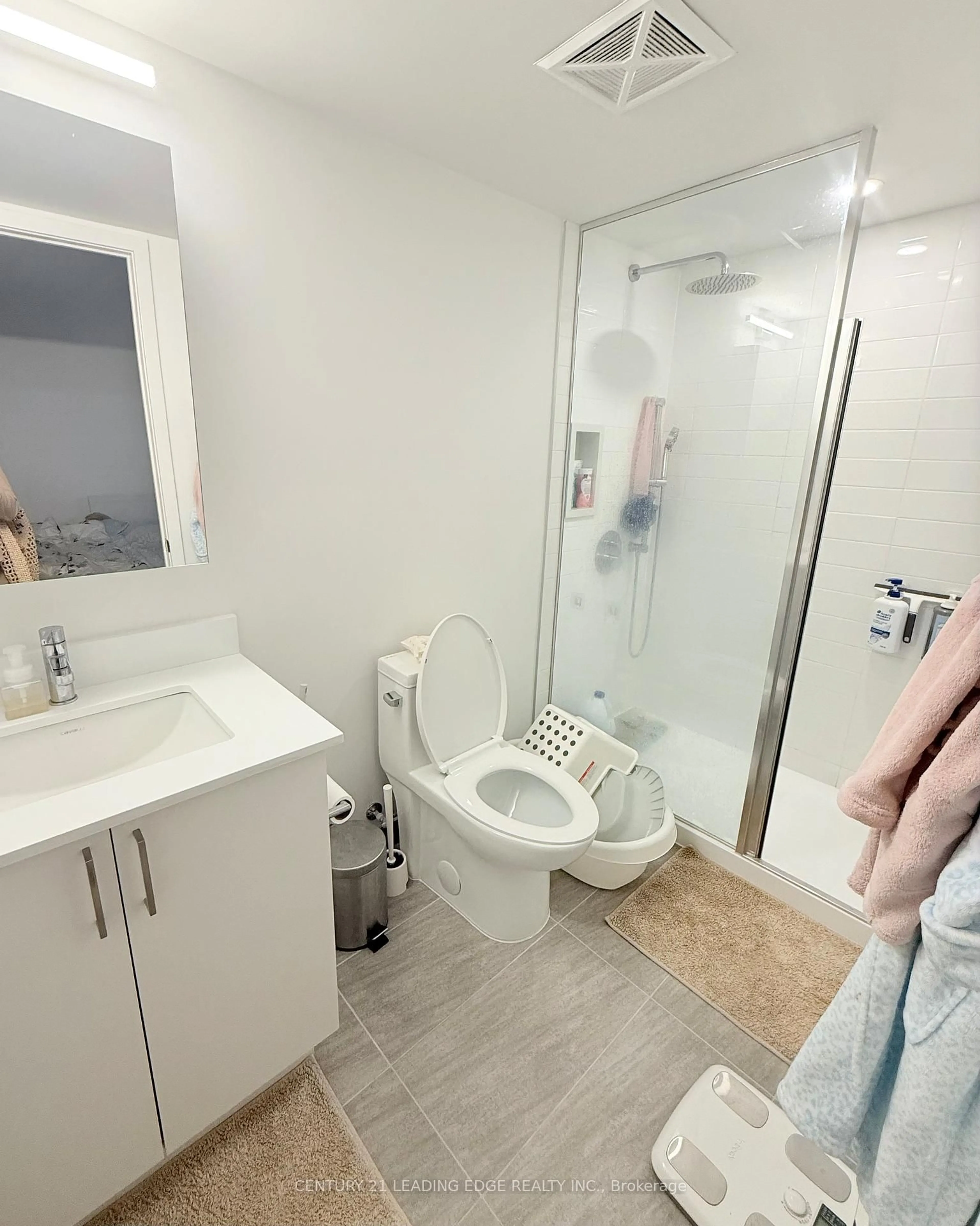 Standard bathroom, floor is not visible for 30 Tretti Way #904, Toronto Ontario M3H 0E3